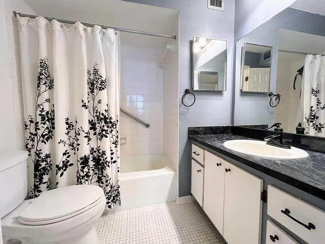 125 S Ocean Avenue, #207