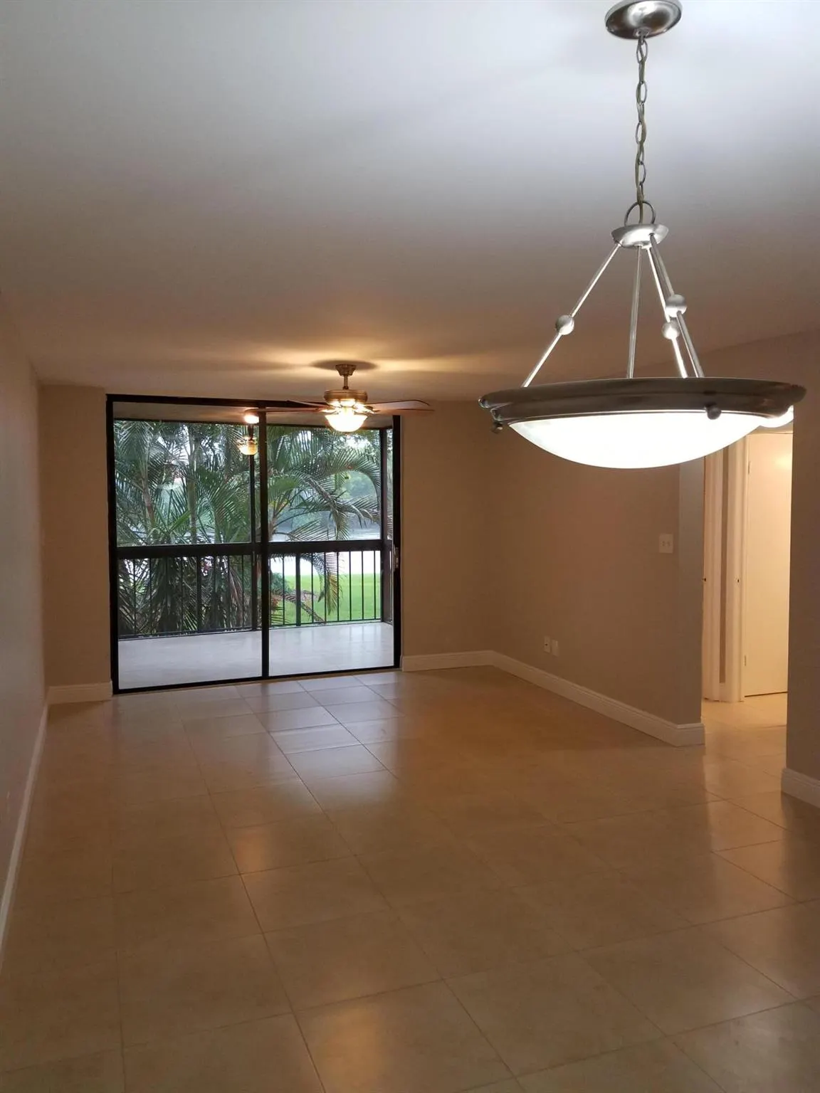 820 Lavers Circle, #G206