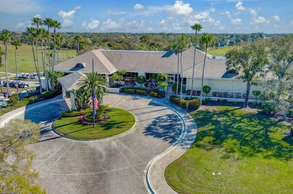 2232 SW Brookhaven Way