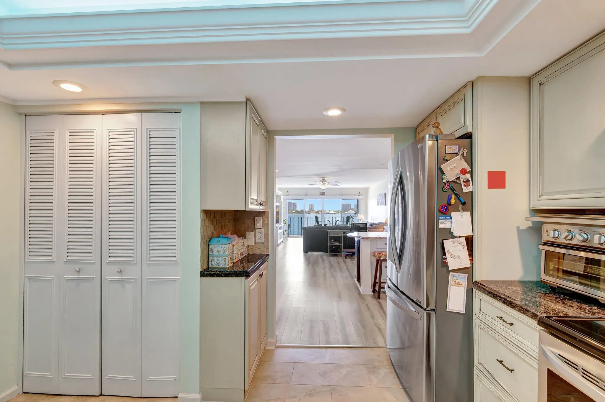 801 Lake Shore Drive, #405