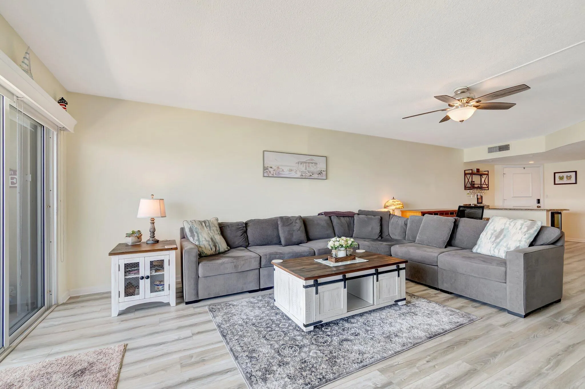 801 Lake Shore Drive, #405
