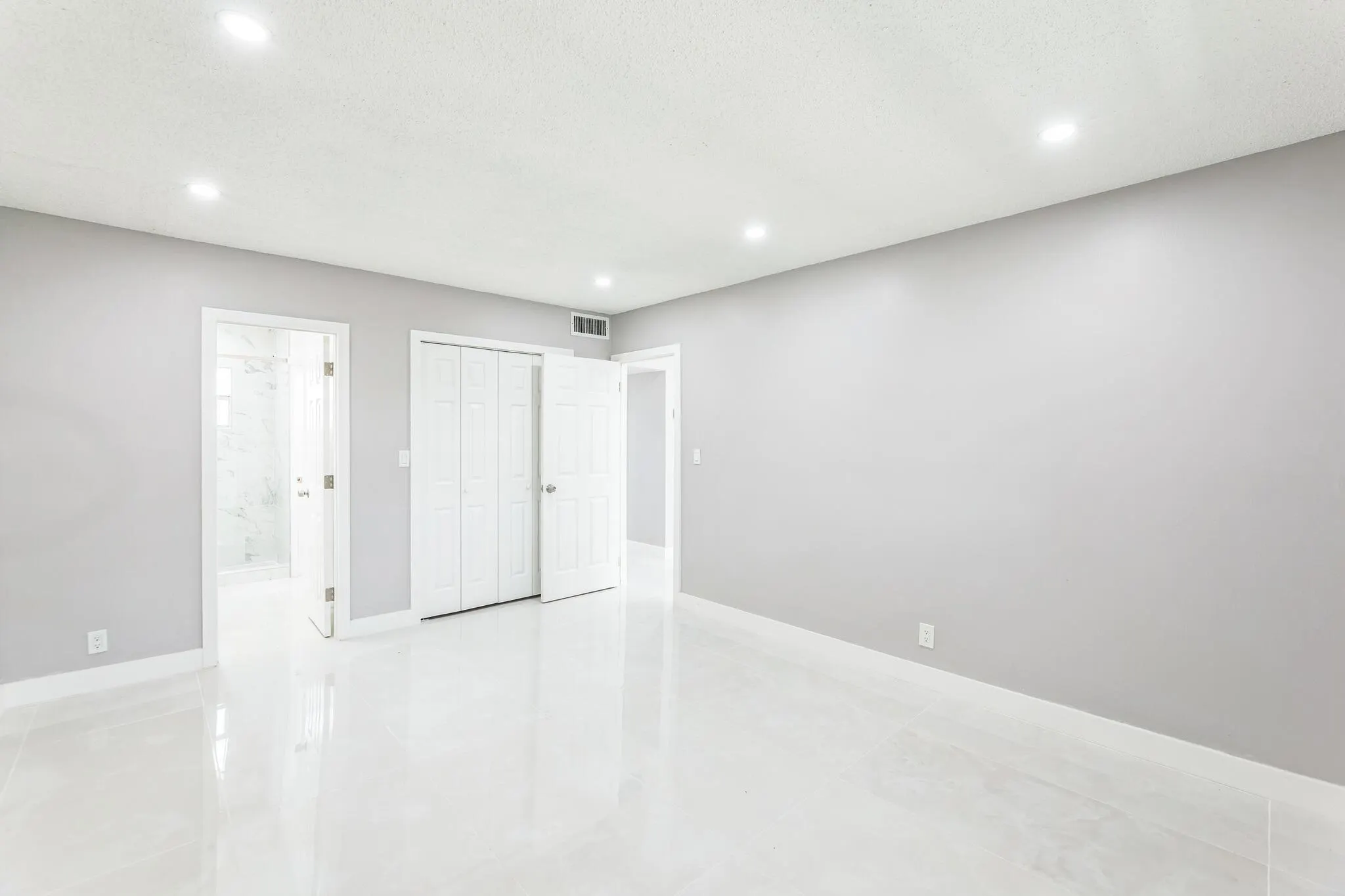 5102 NW 36th Street, #408