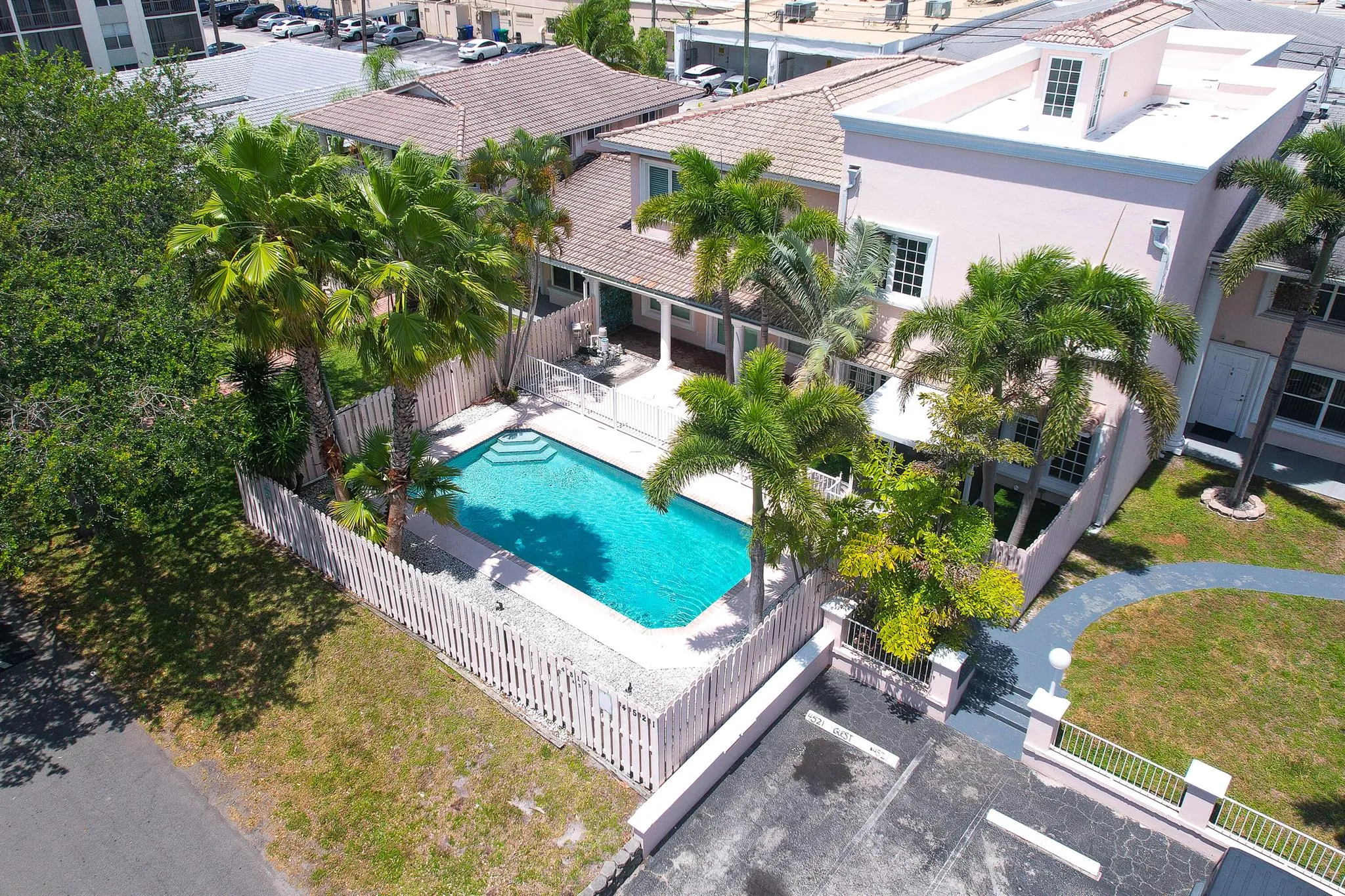 4521 NE 21st Avenue, #1
