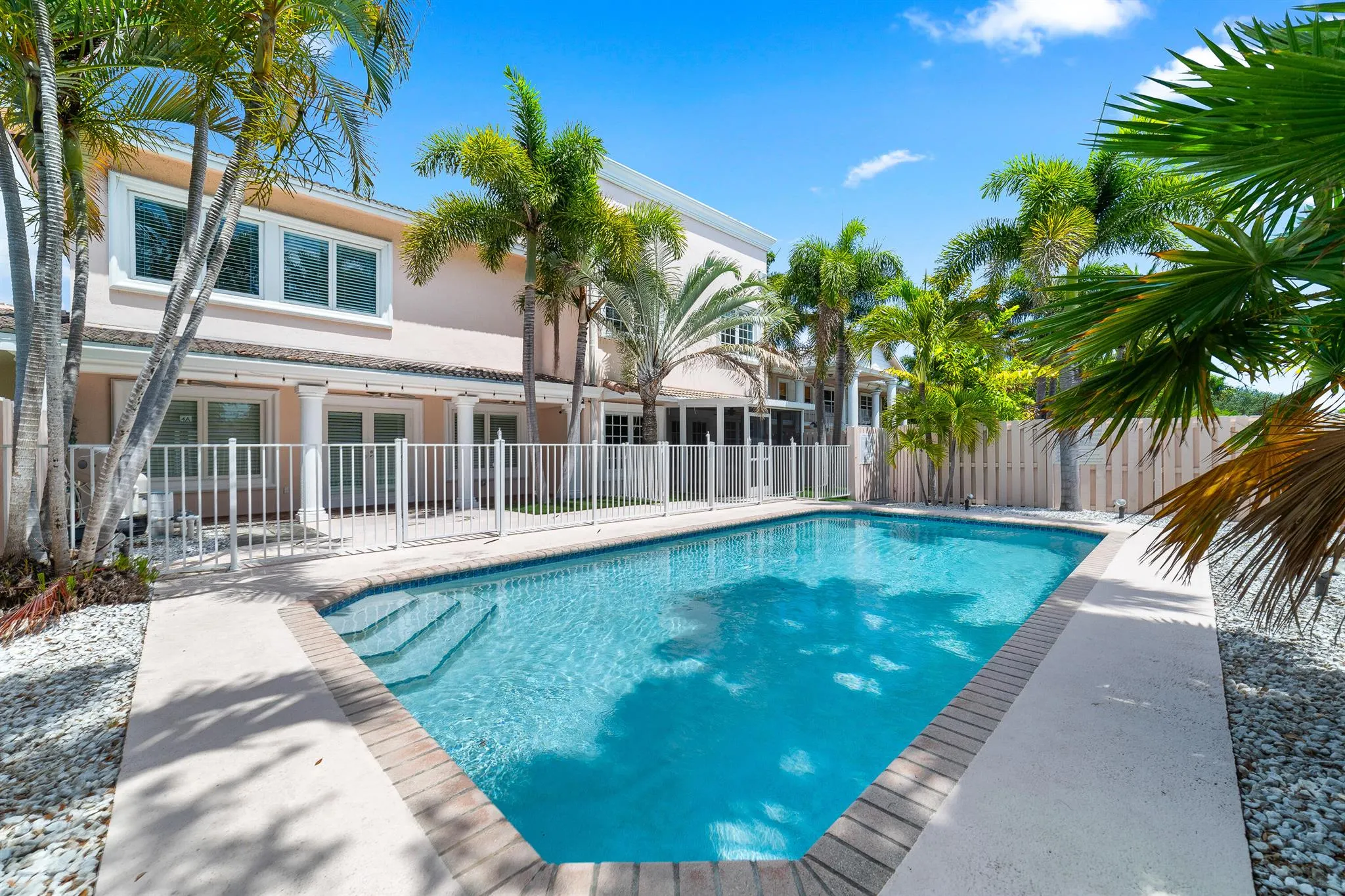 4521 NE 21st Avenue, #1