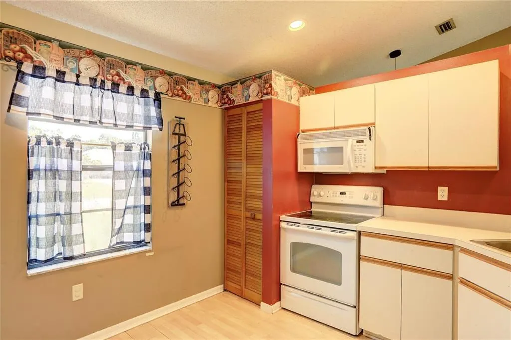 772 Breakwater Terrace