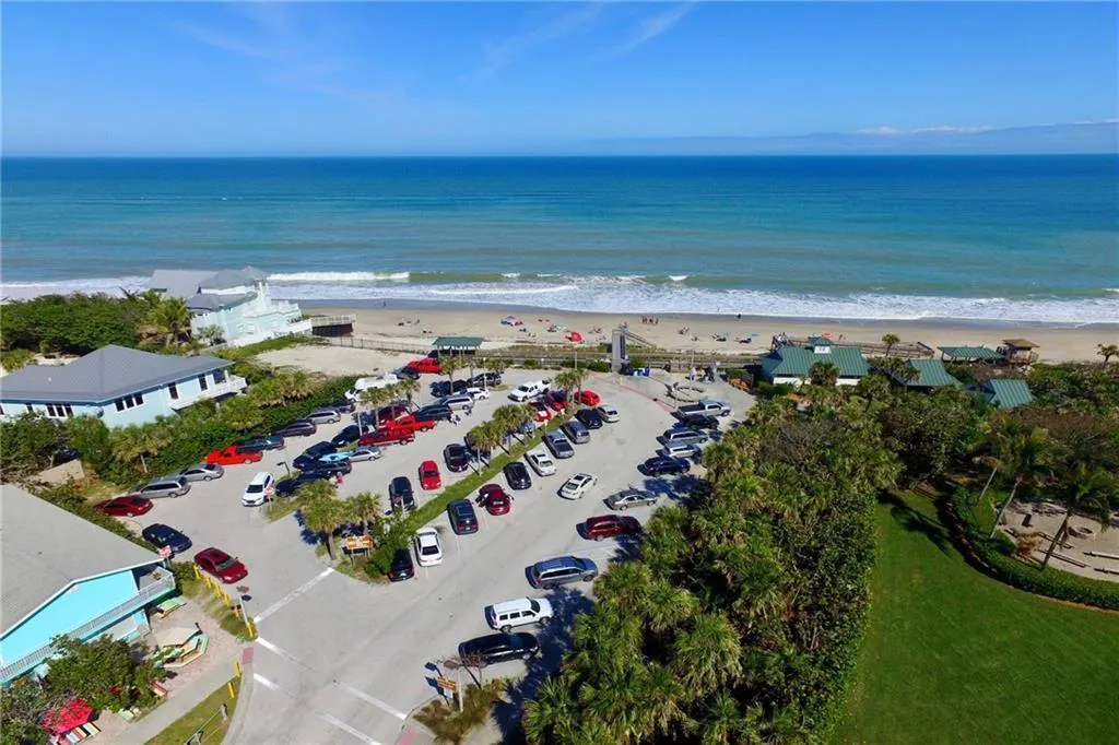 772 Breakwater Terrace