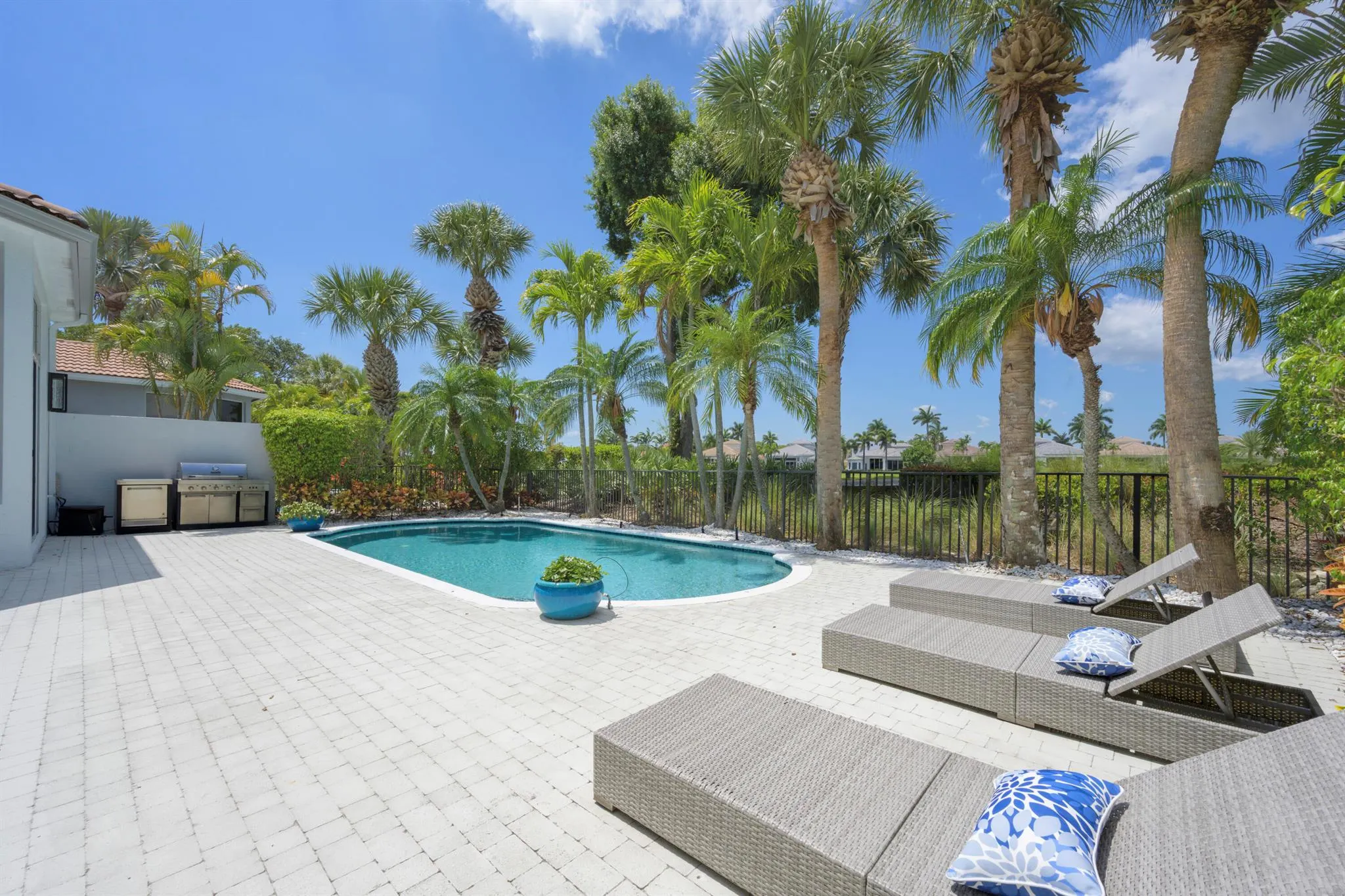 157 Esperanza Way