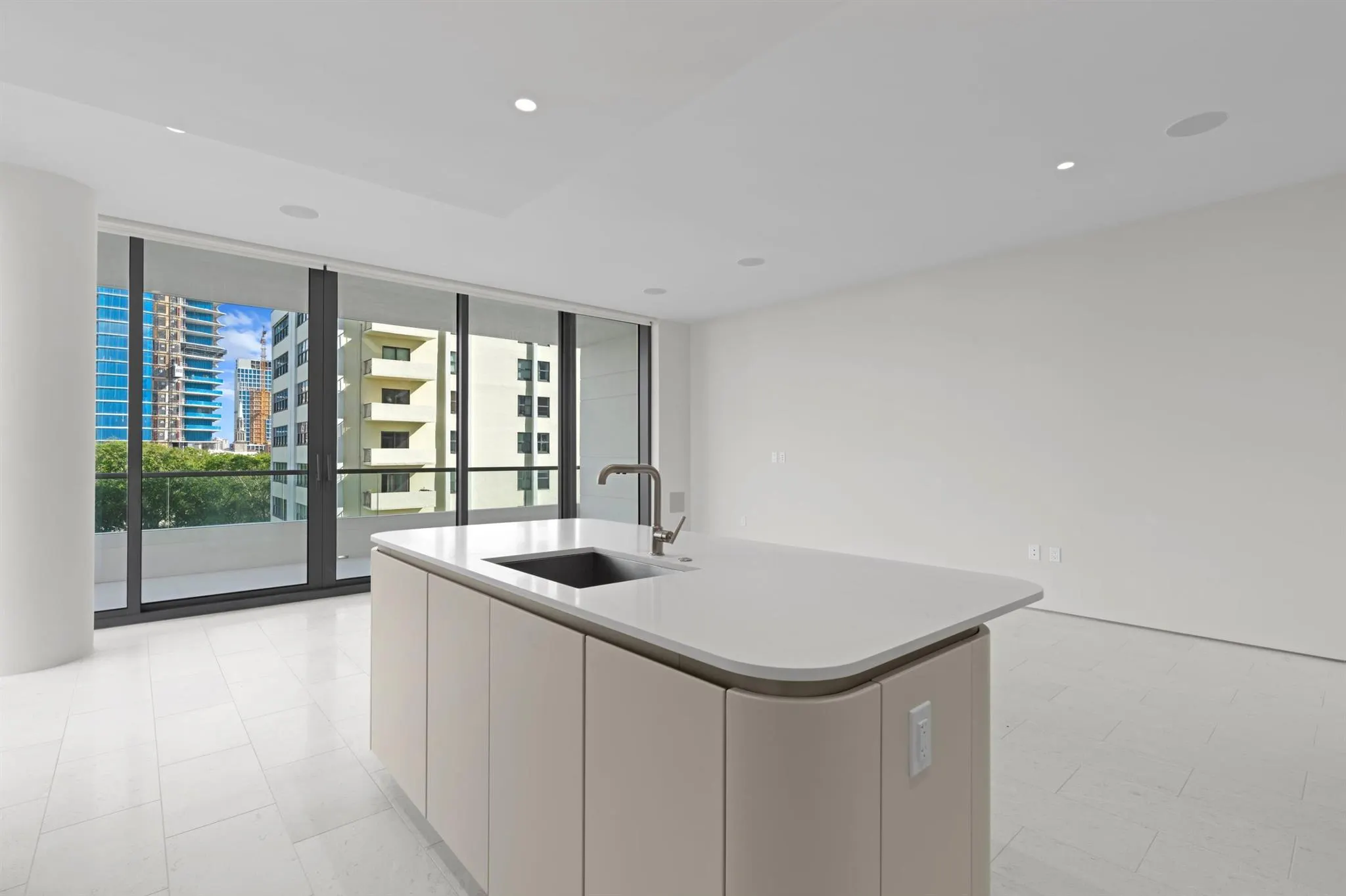 200 Arkona Court, #401