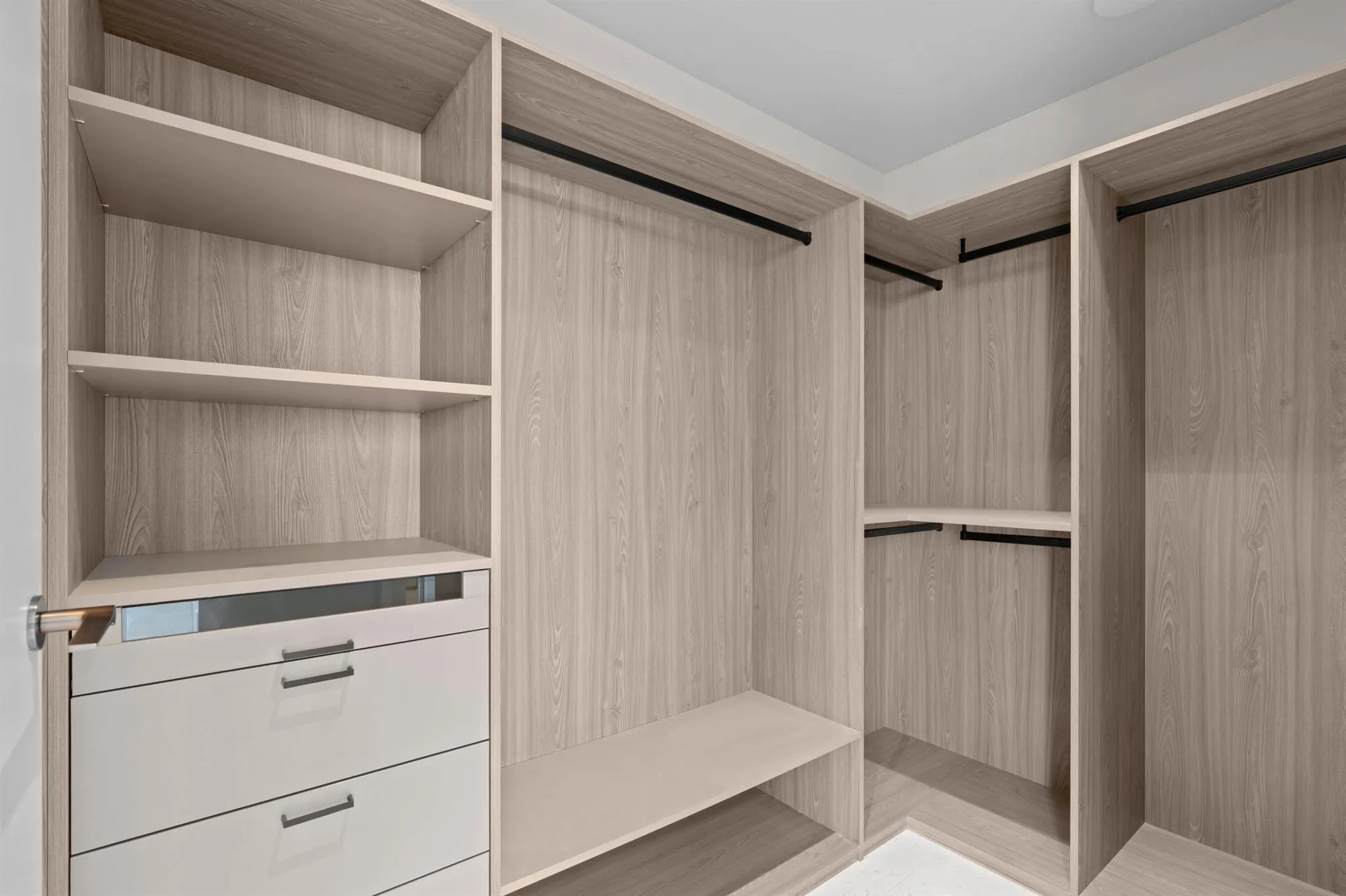 200 Arkona Court, #401
