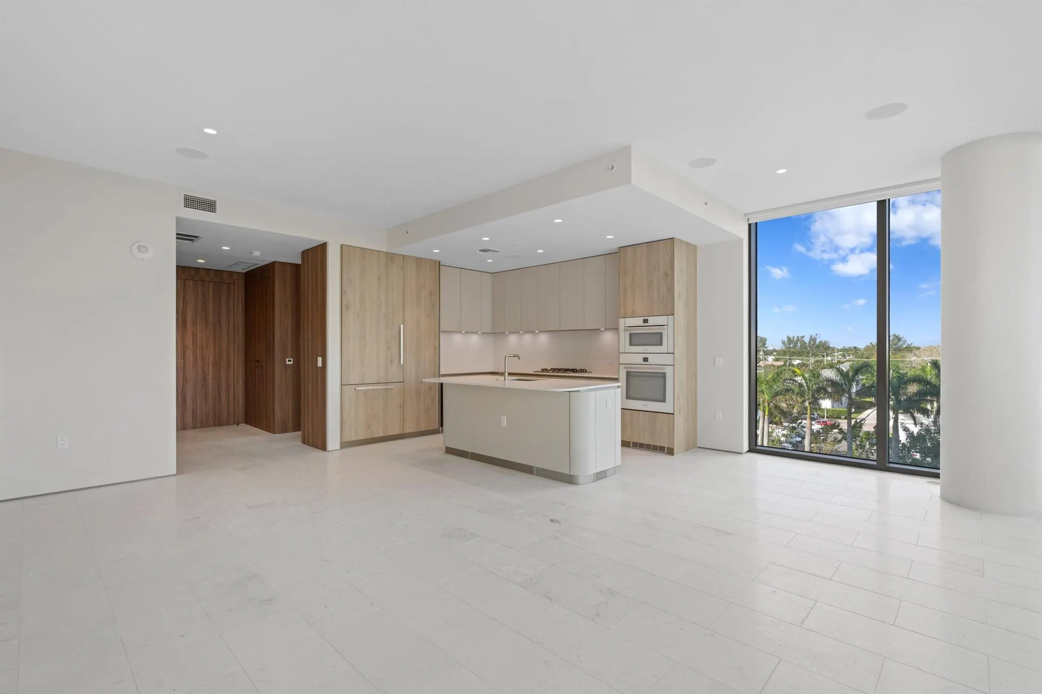 200 Arkona Court, #401