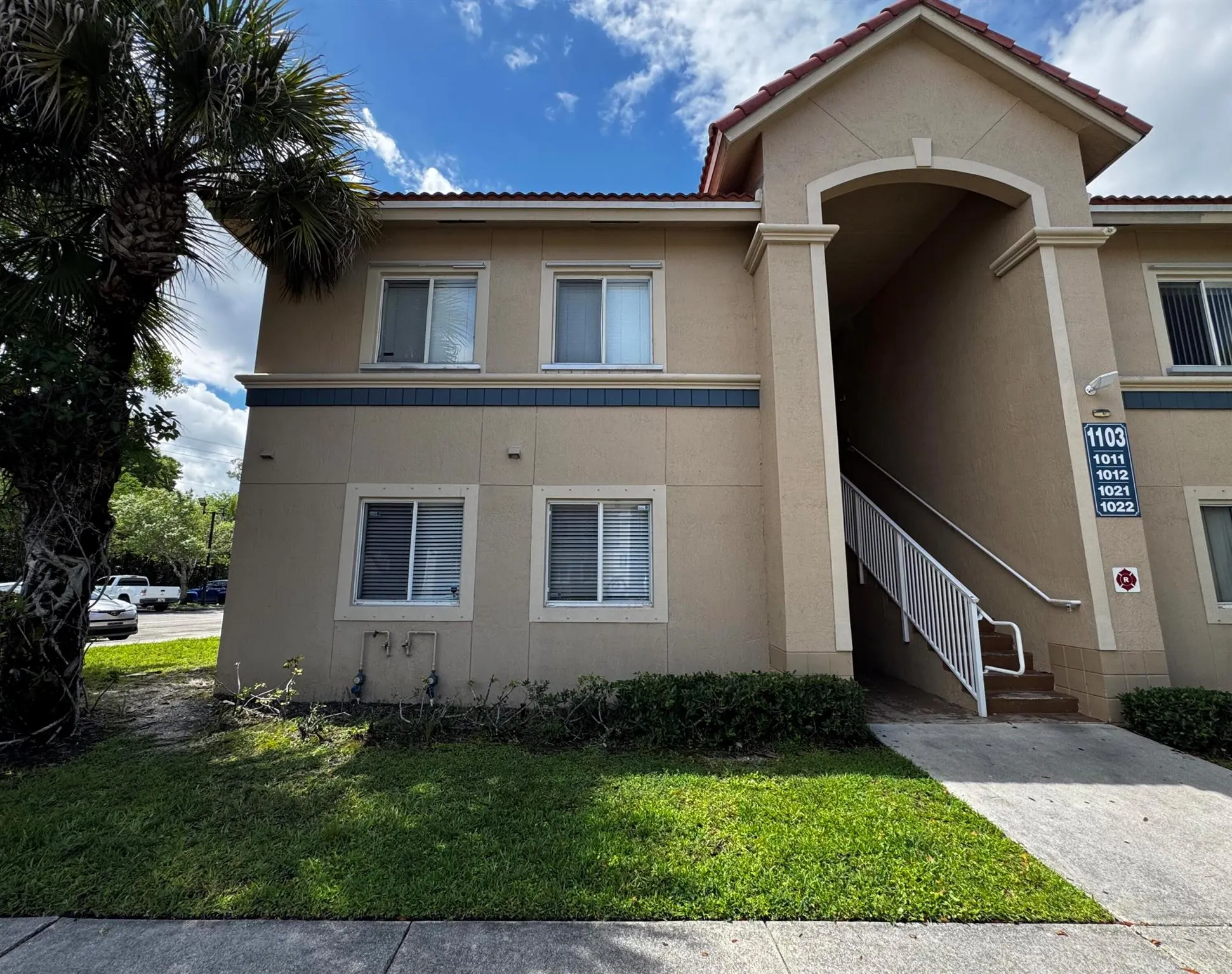 1103 Golden Lakes Boulevard, #1011