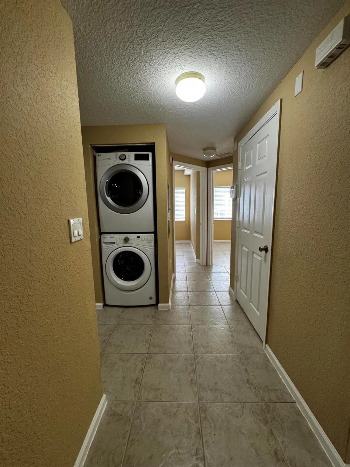 1103 Golden Lakes Boulevard, #1011