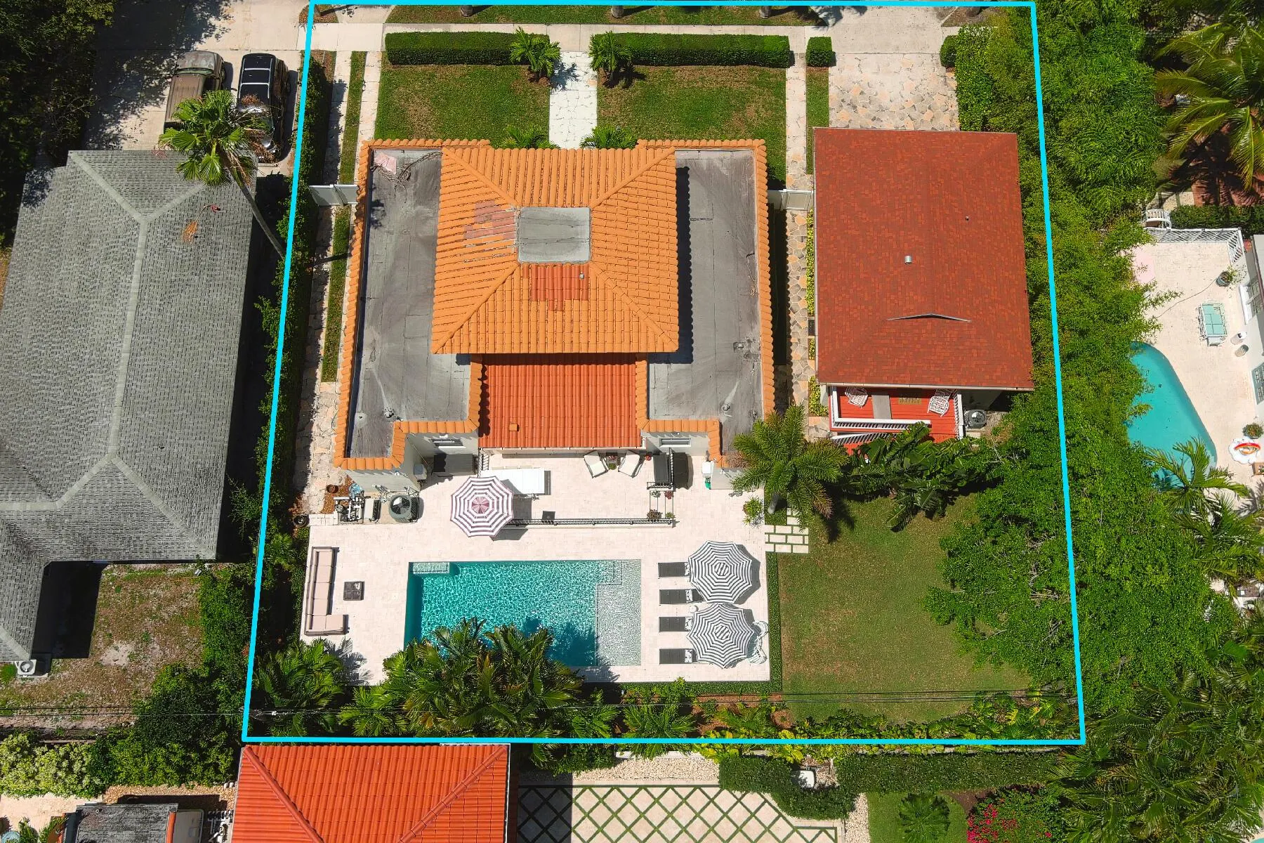 310 Almeria Road