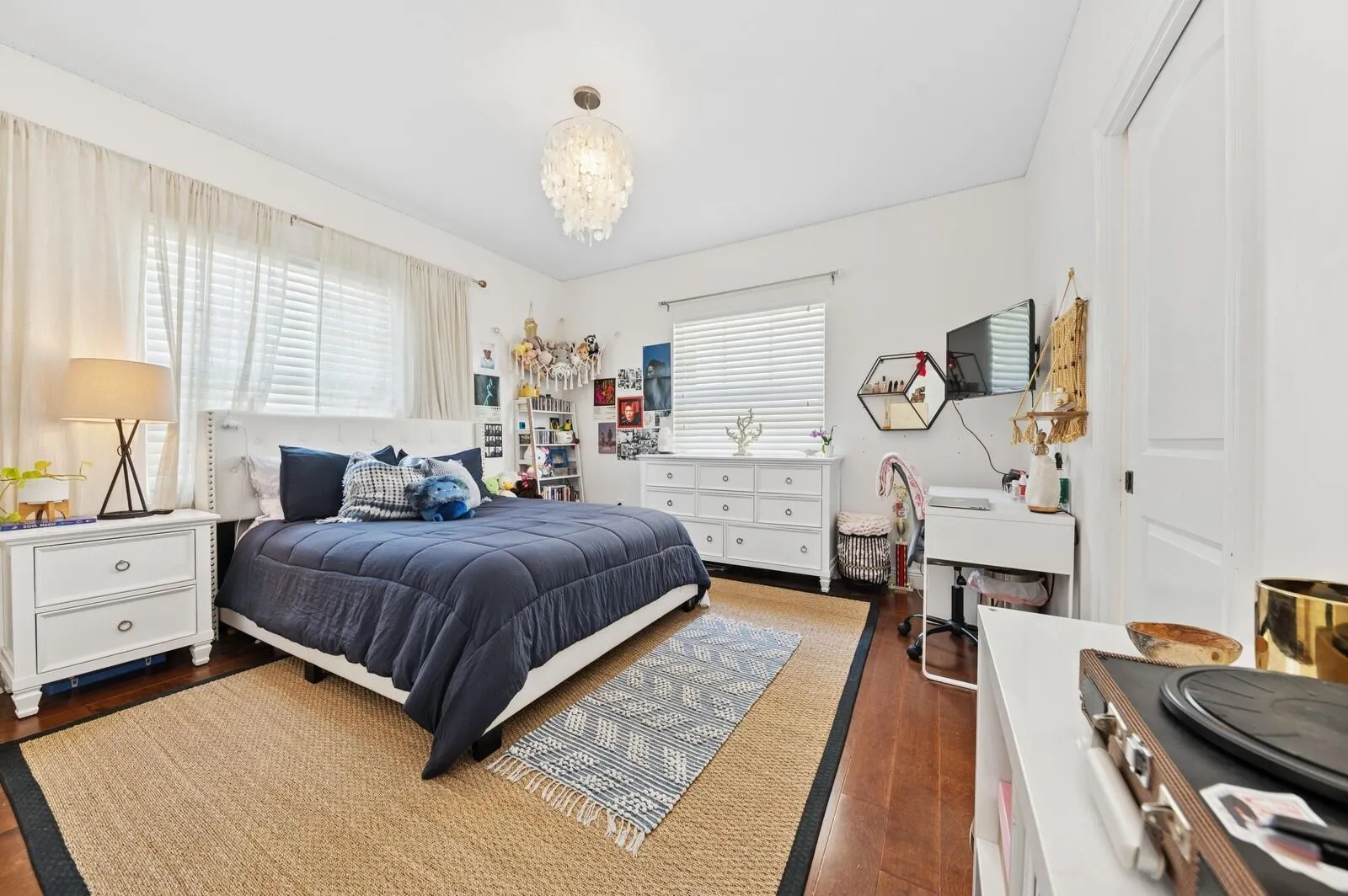 310 Almeria Road