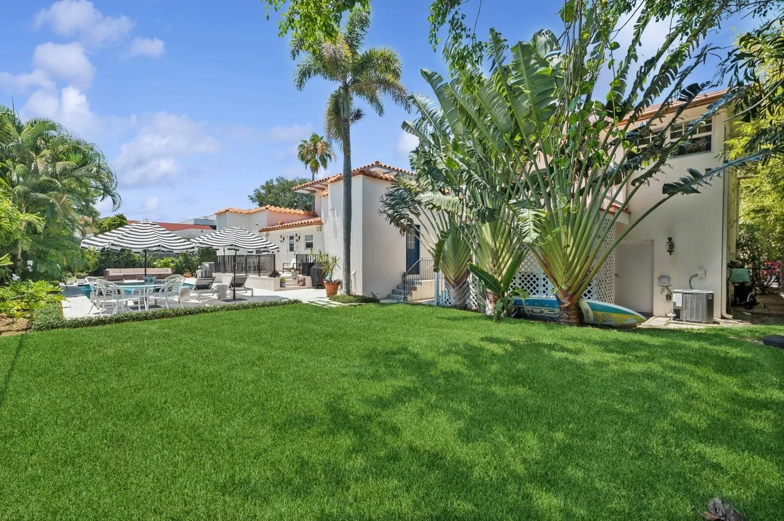 310 Almeria Road