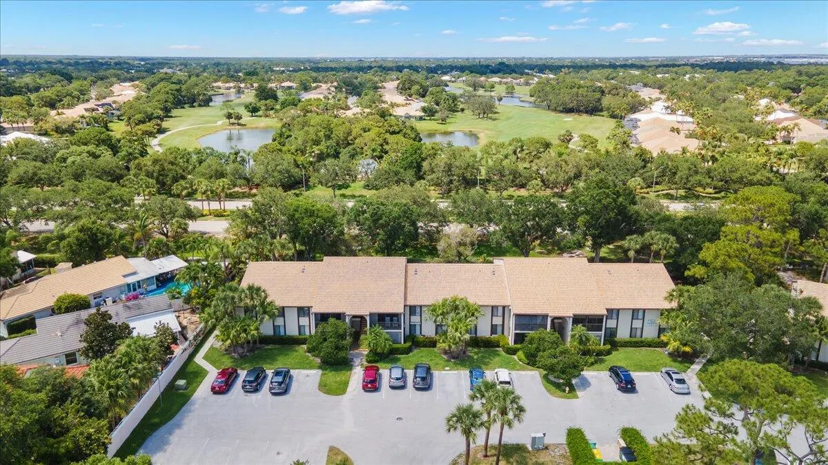 1995 SW Silver Pine Way, #Bldg 119 H1