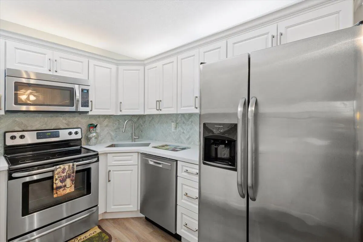 1995 SW Silver Pine Way, #Bldg 119 H1