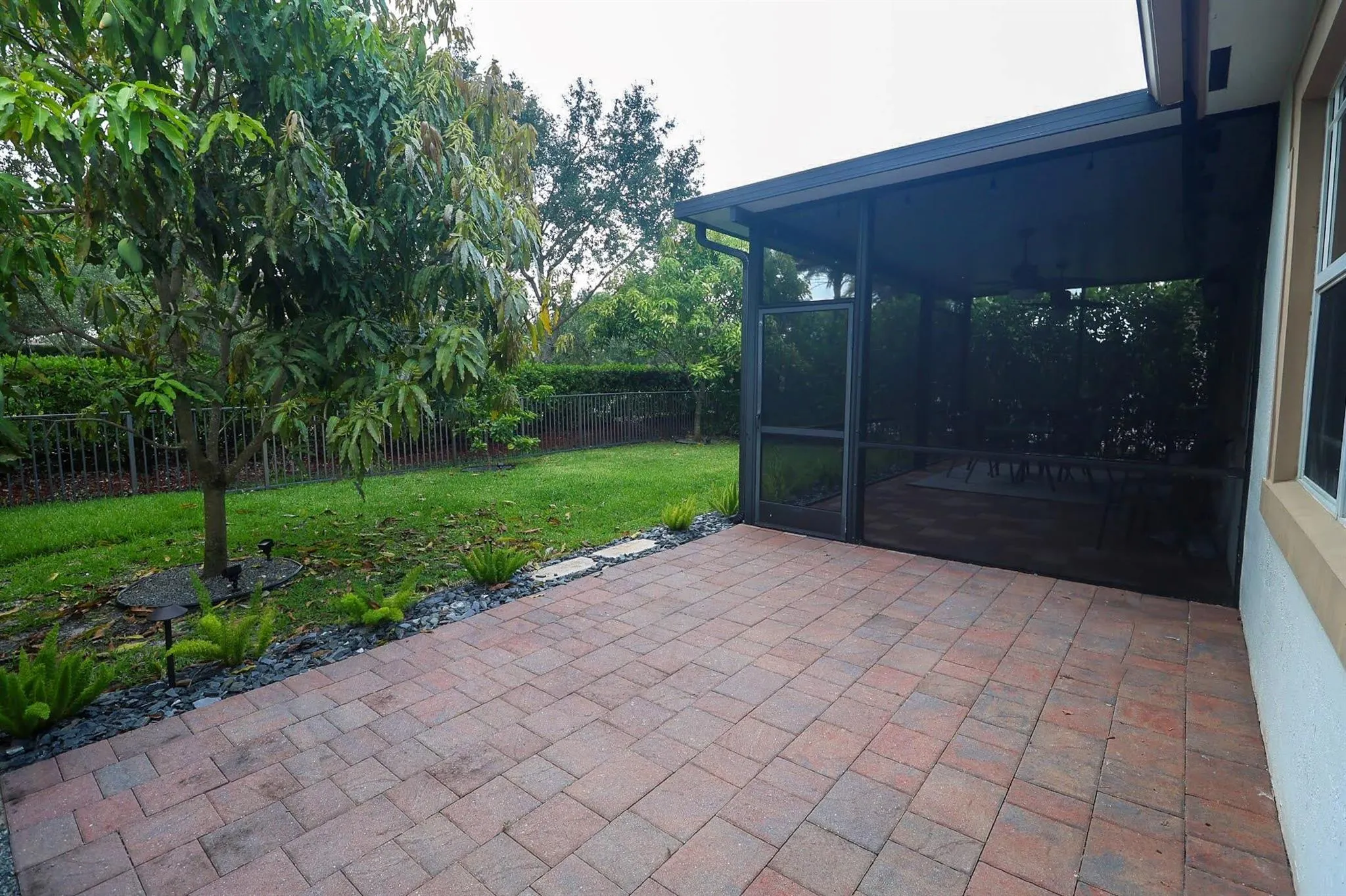 8581 Waterside Court