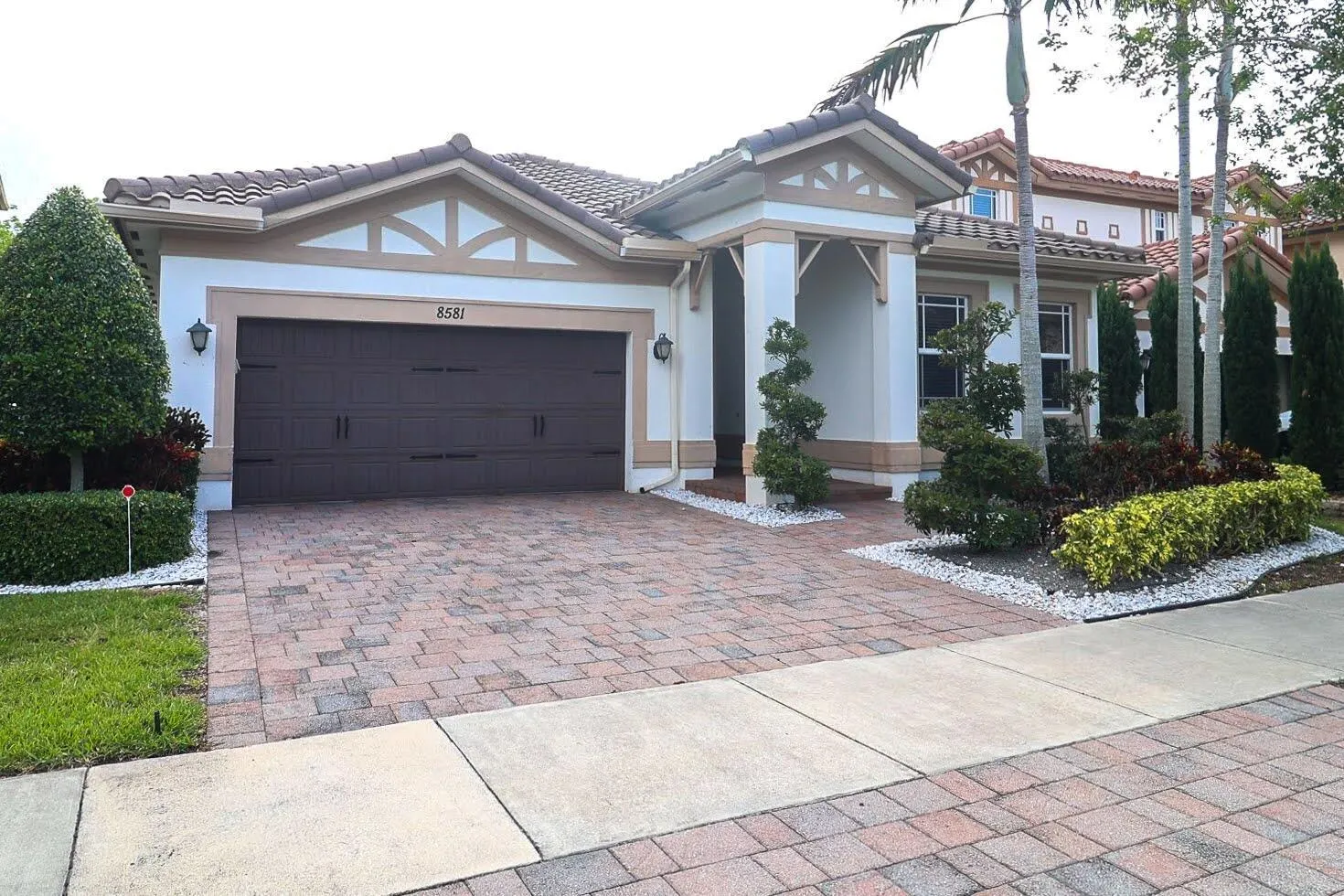 8581 Waterside Court
