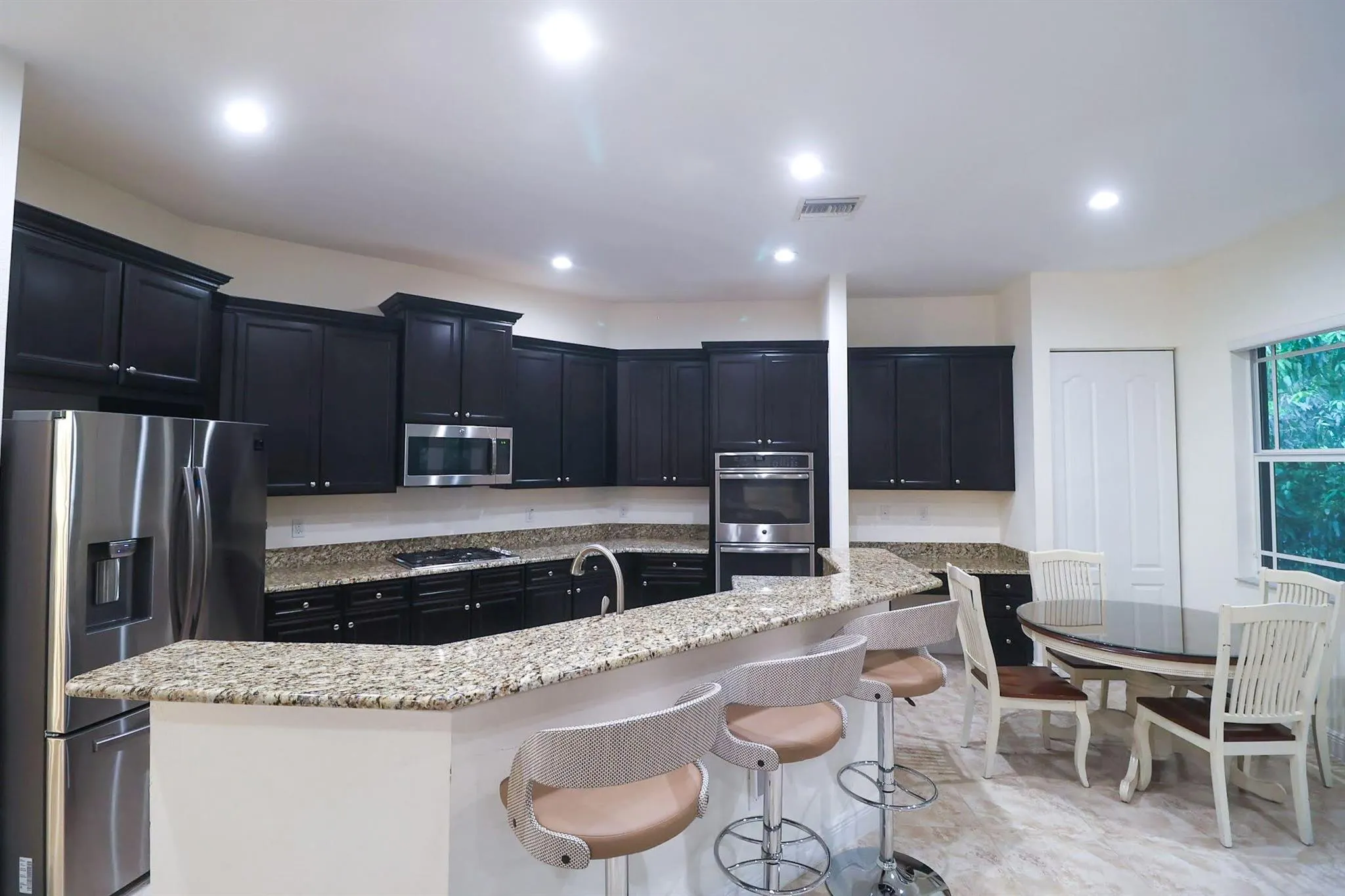 8581 Waterside Court