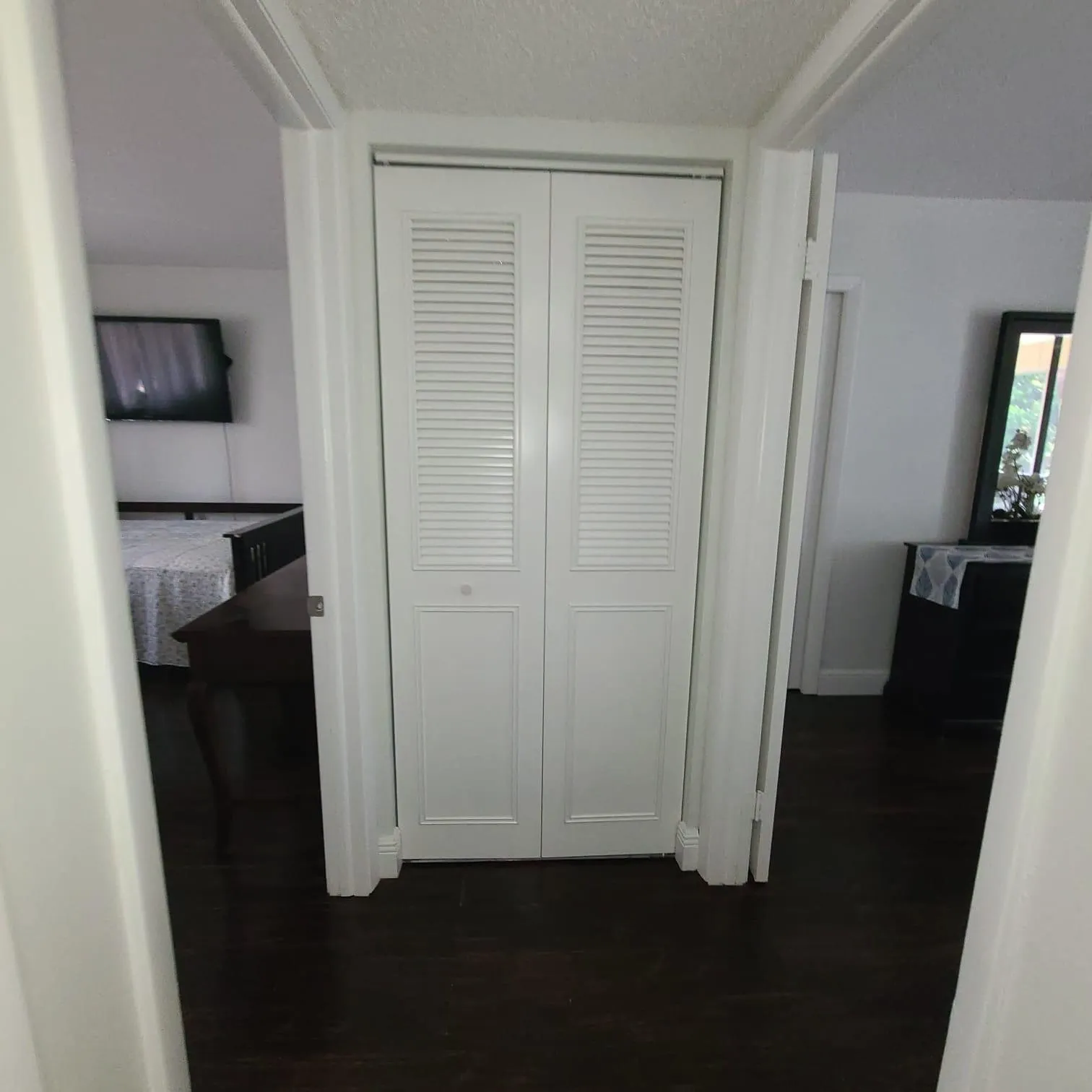 5220 Las Verdes Circle, #322