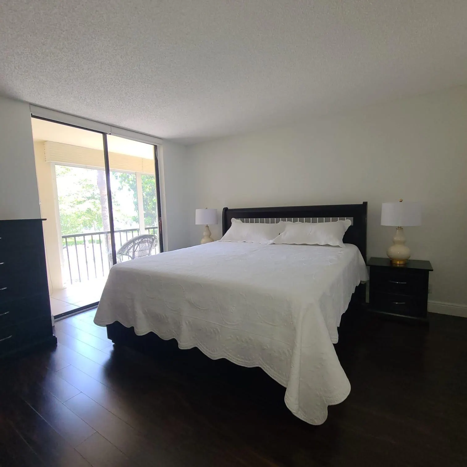 5220 Las Verdes Circle, #322