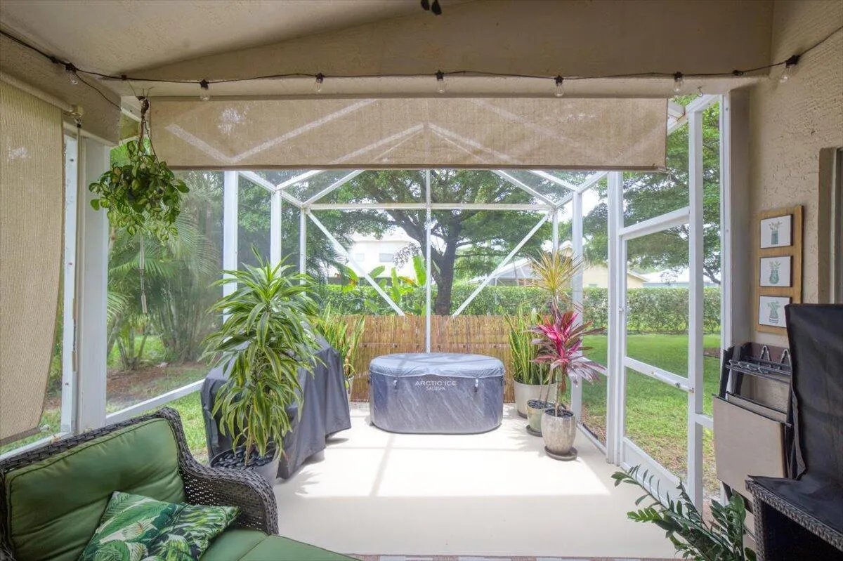 2815 SW Regal Terrace