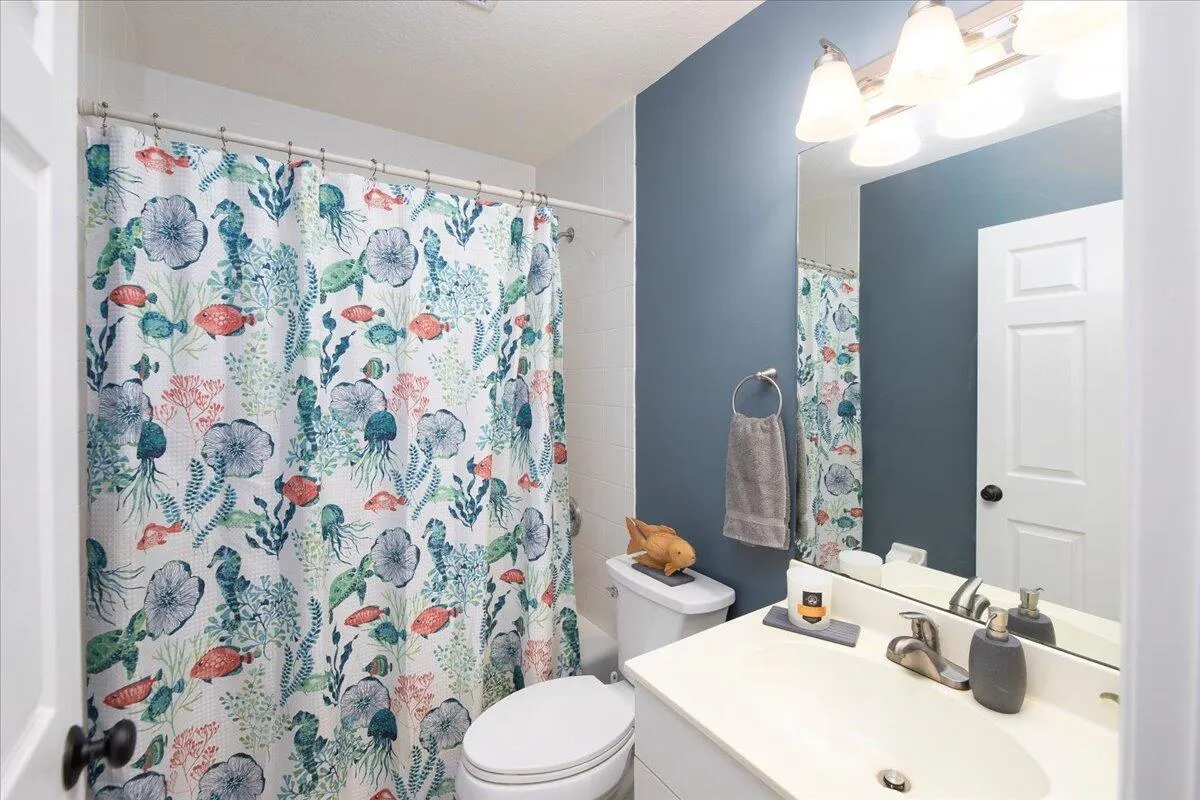 2815 SW Regal Terrace