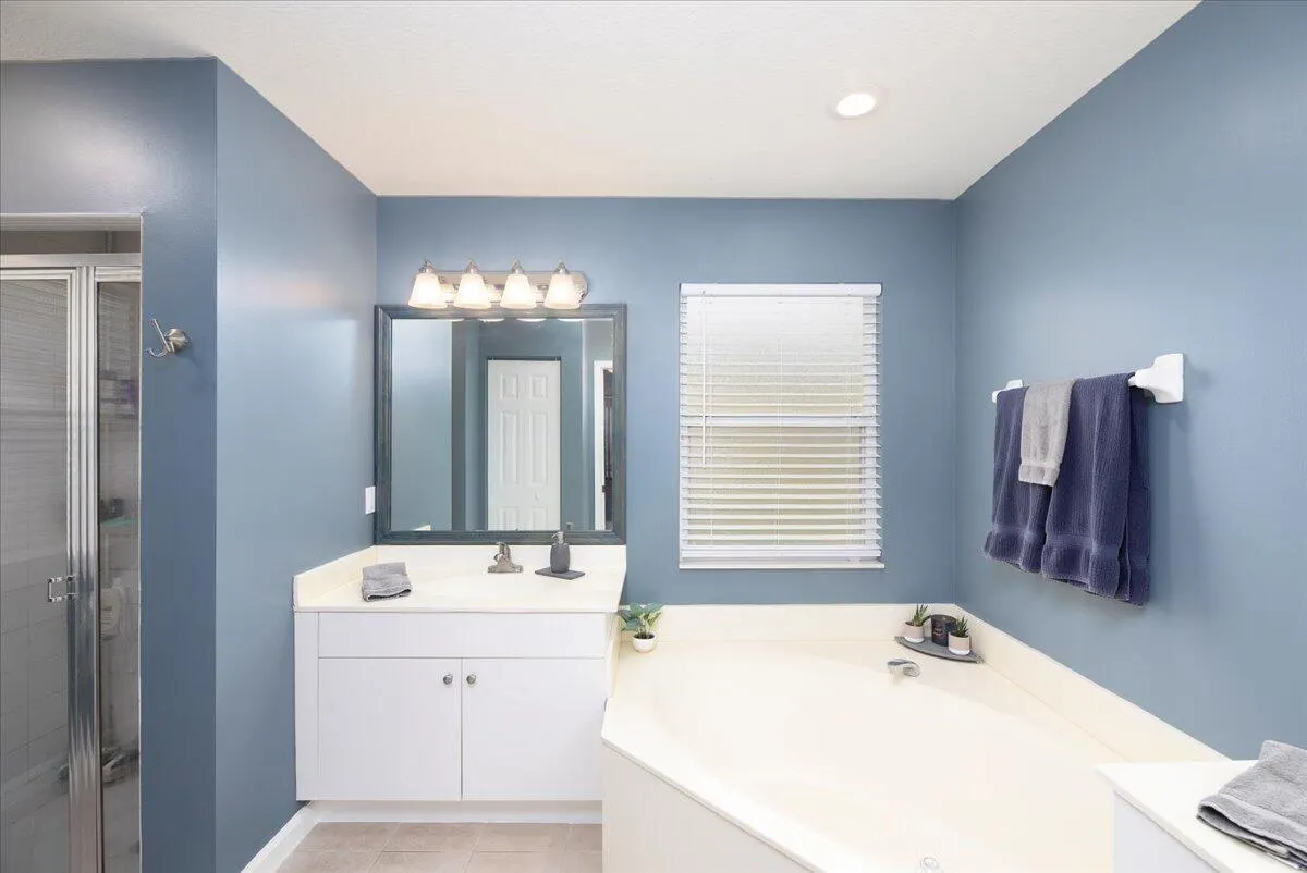 2815 SW Regal Terrace