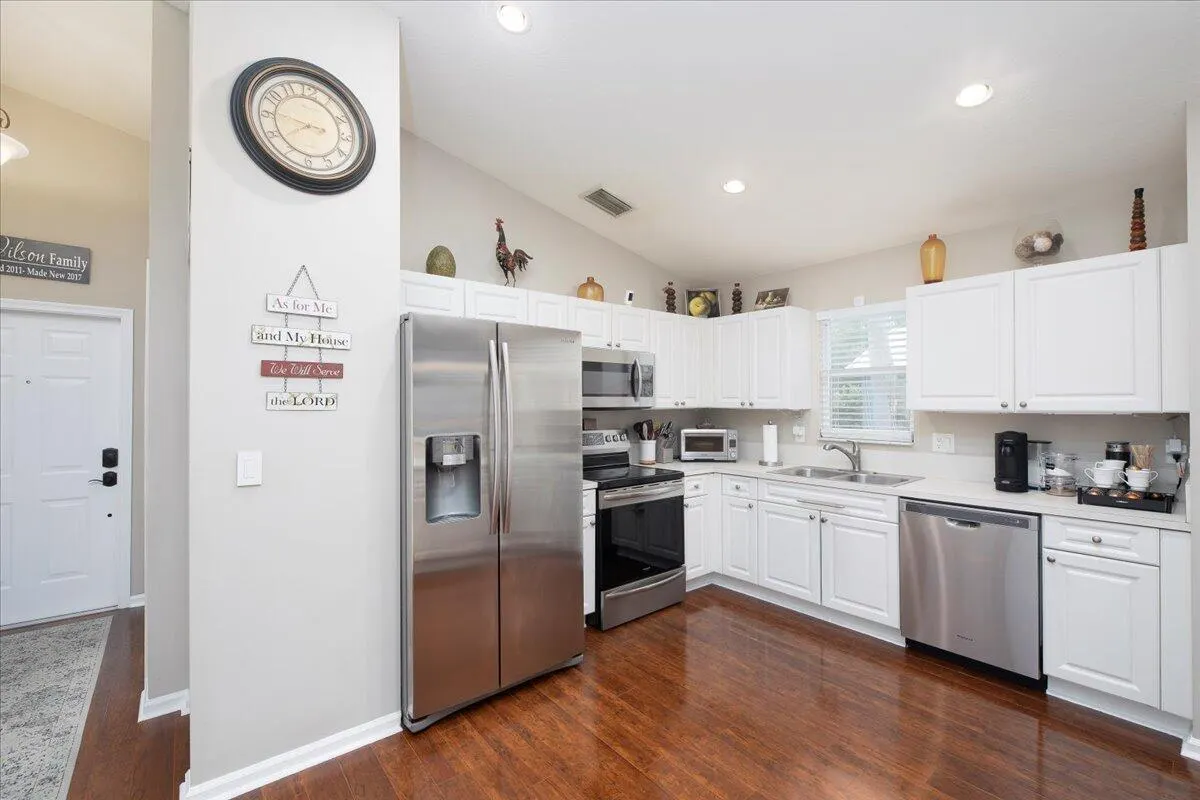 2815 SW Regal Terrace