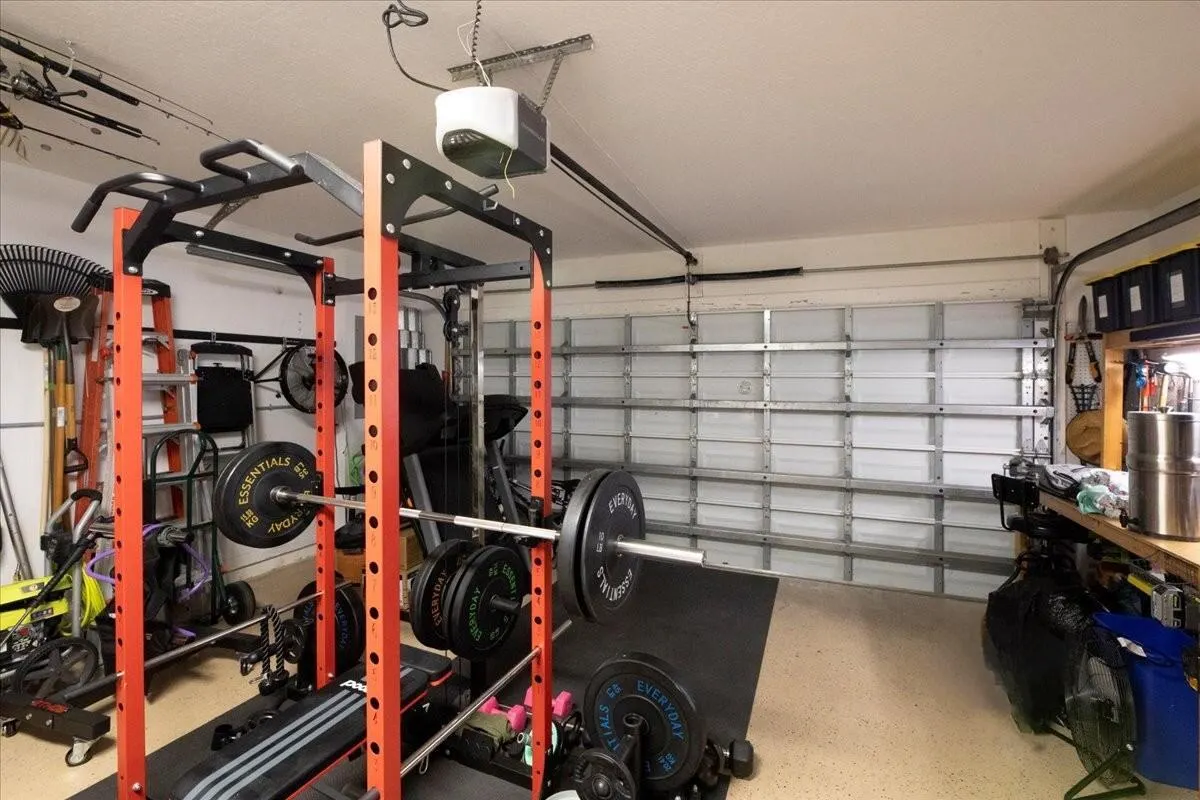 2815 SW Regal Terrace