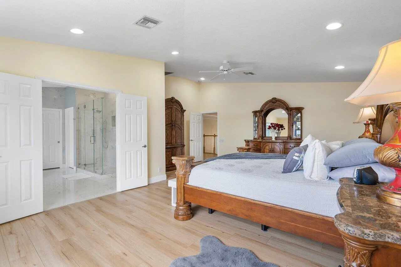10290 NW 60th Place