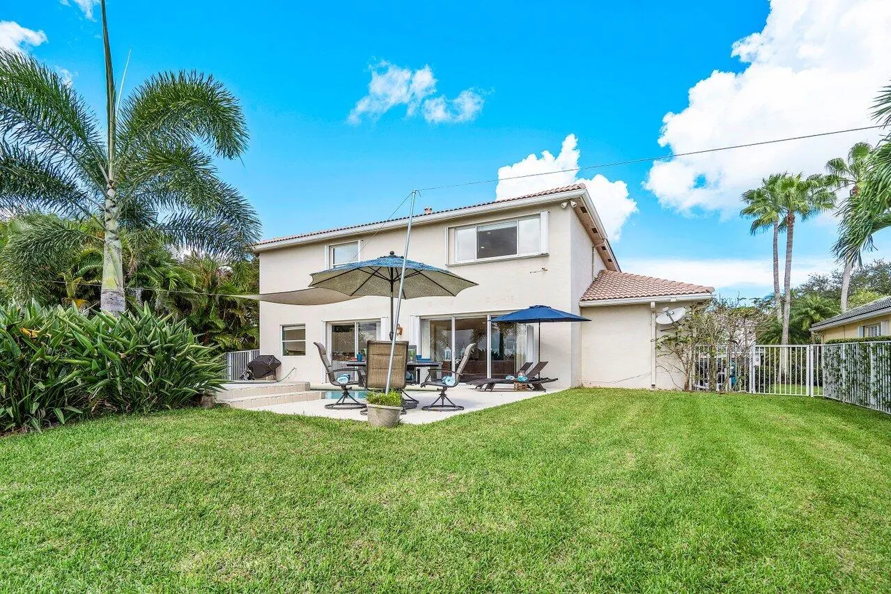10290 NW 60th Place