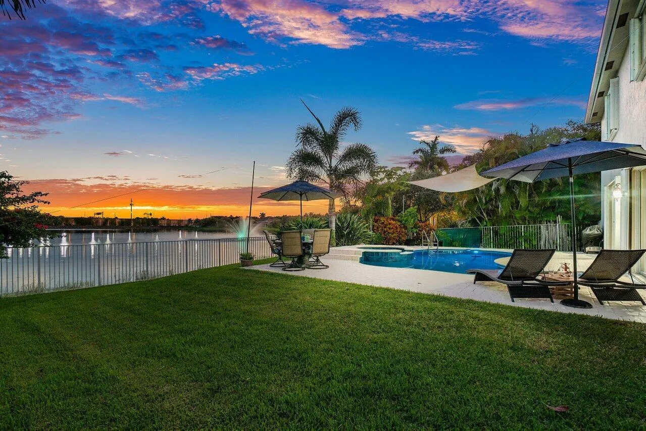 10290 NW 60th Place