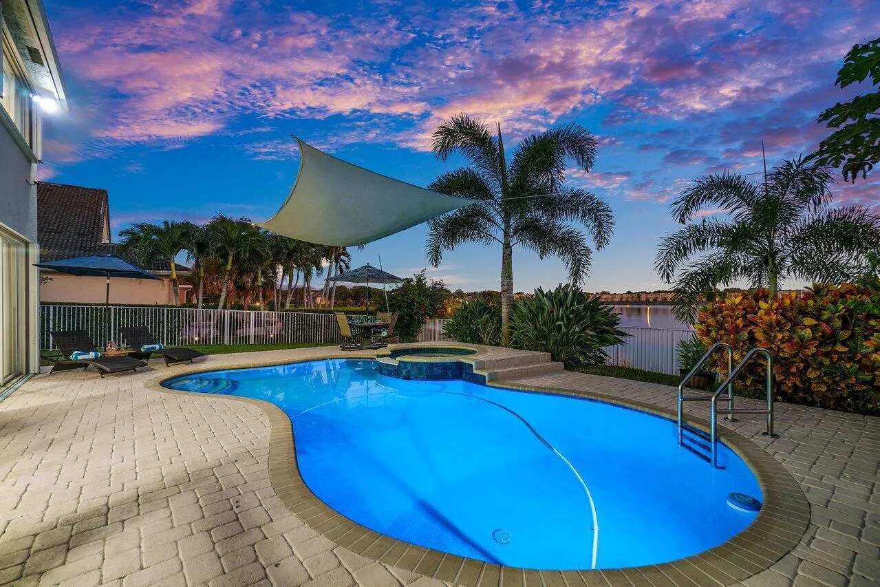 10290 NW 60th Place