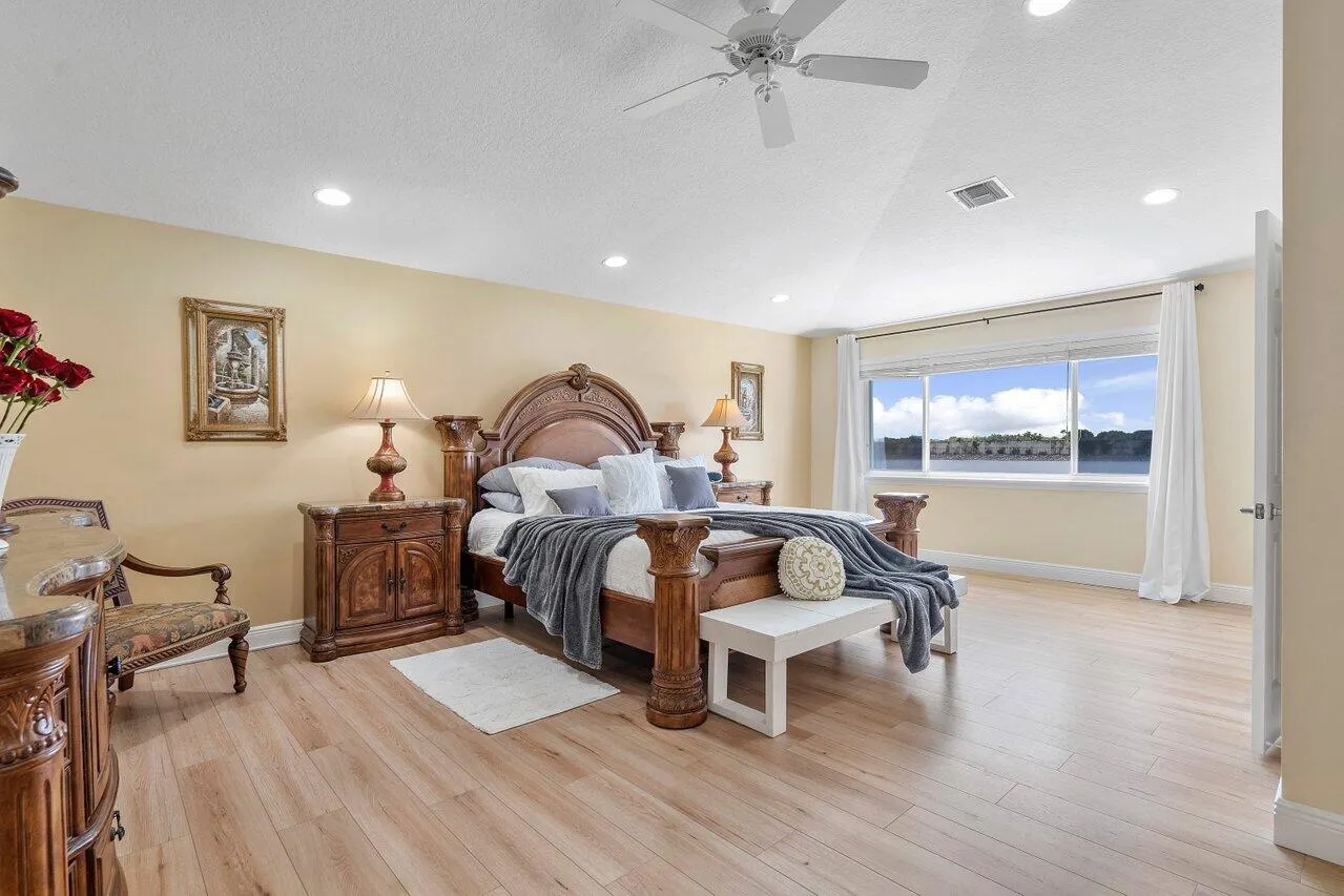 10290 NW 60th Place