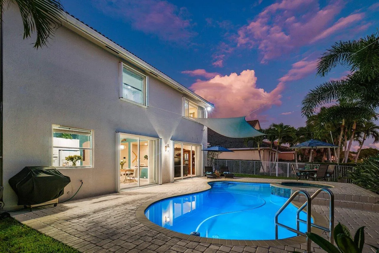 10290 NW 60th Place