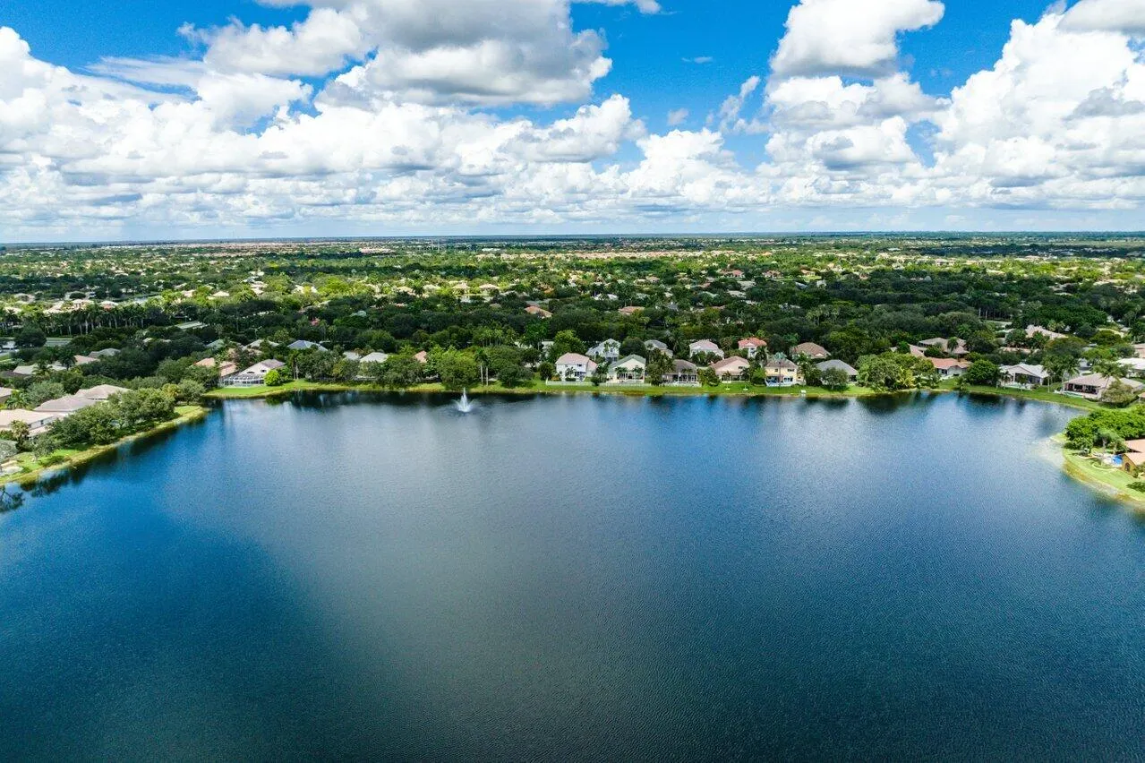 10290 NW 60th Place