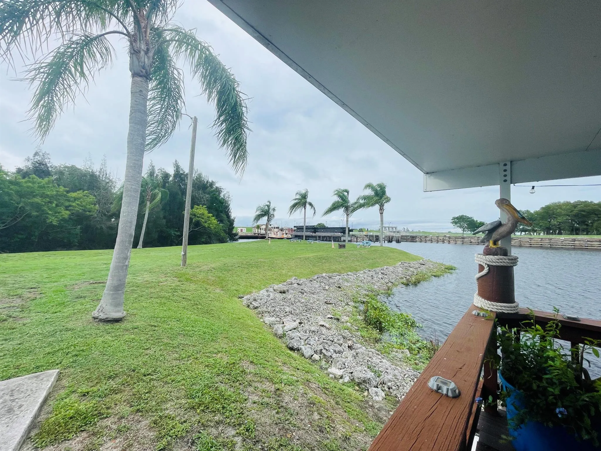925 Yacht Club Way NW