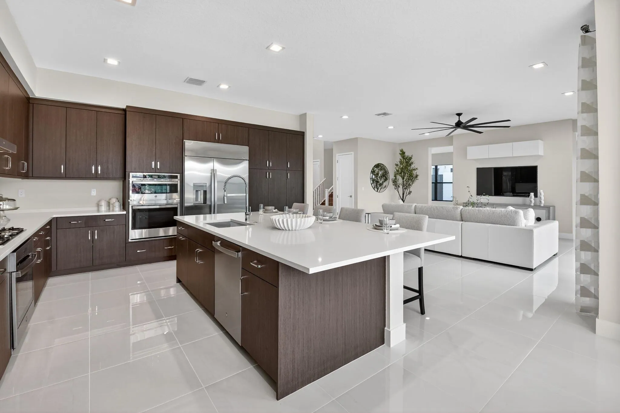 9436 Riverside Park Drive
