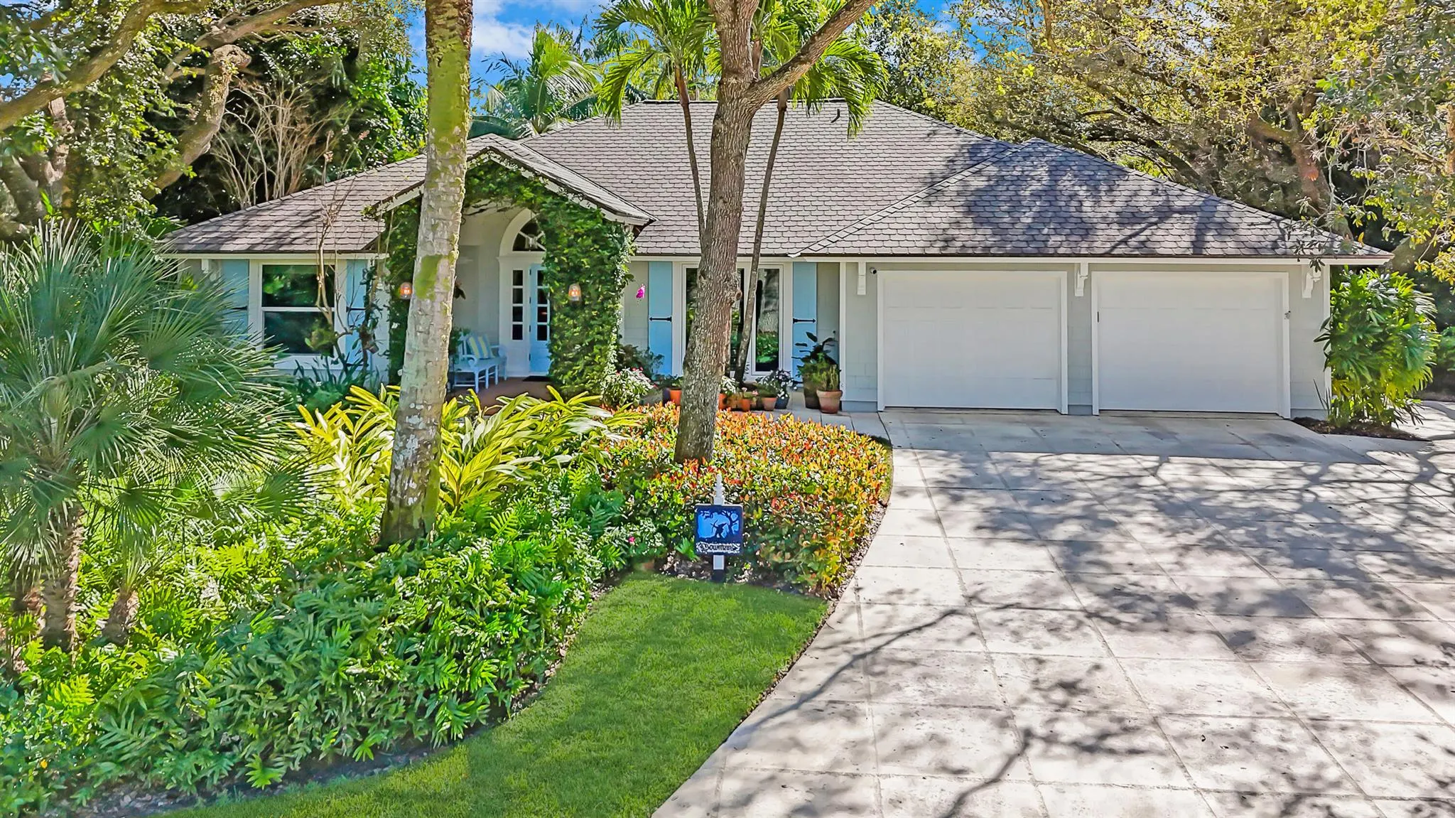 6000 Eagles Nest Drive