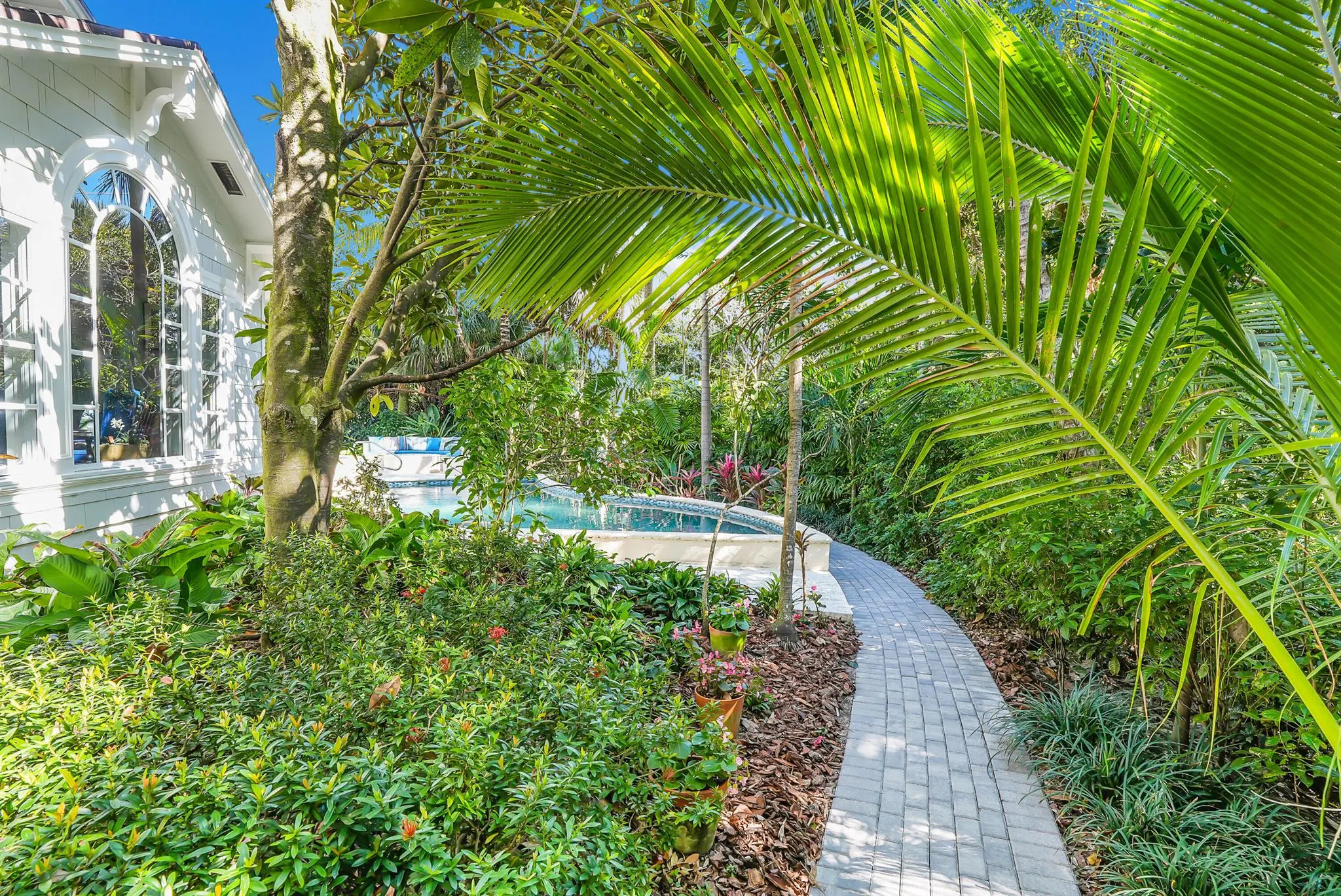 6000 Eagles Nest Drive