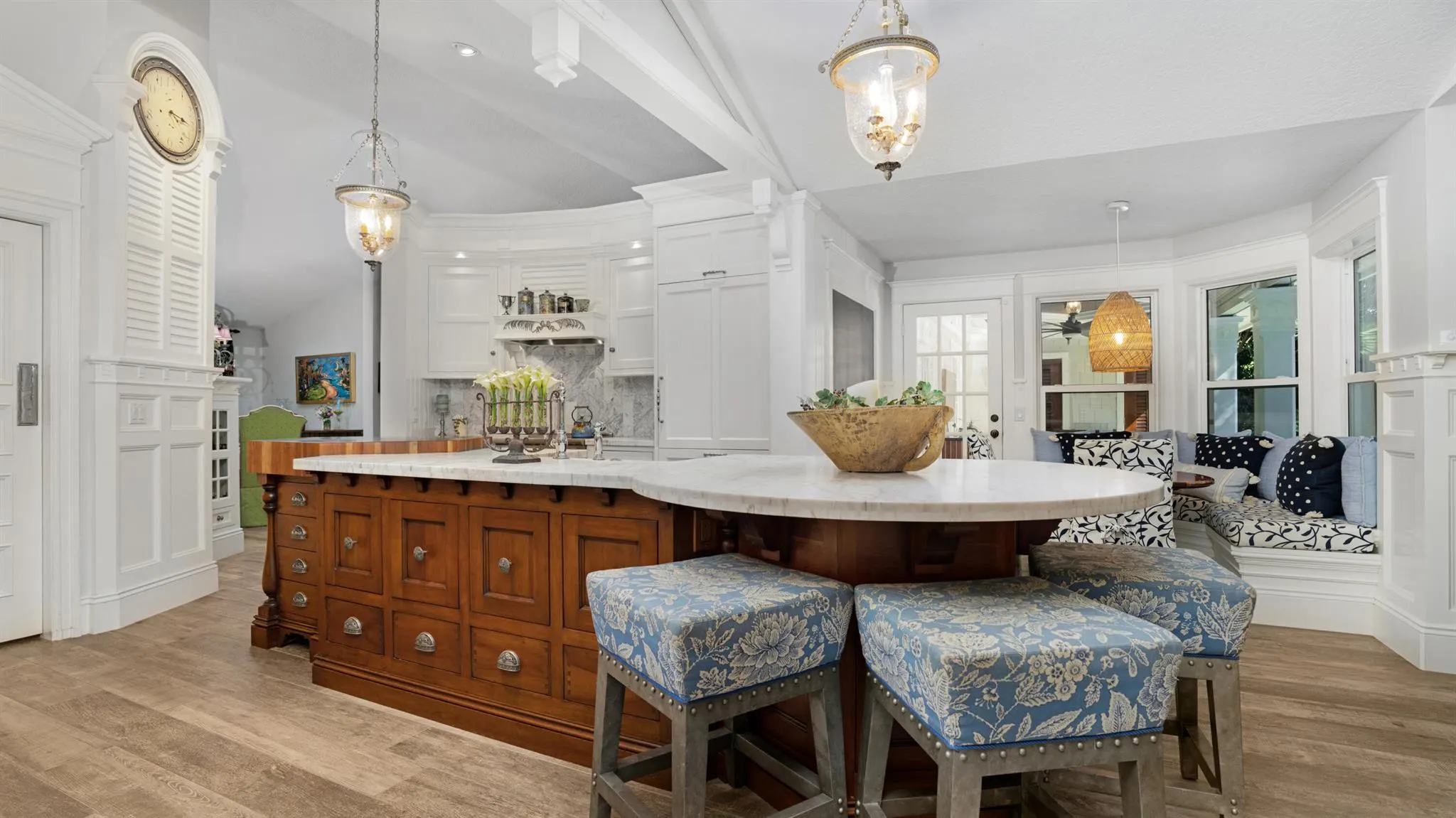 6000 Eagles Nest Drive