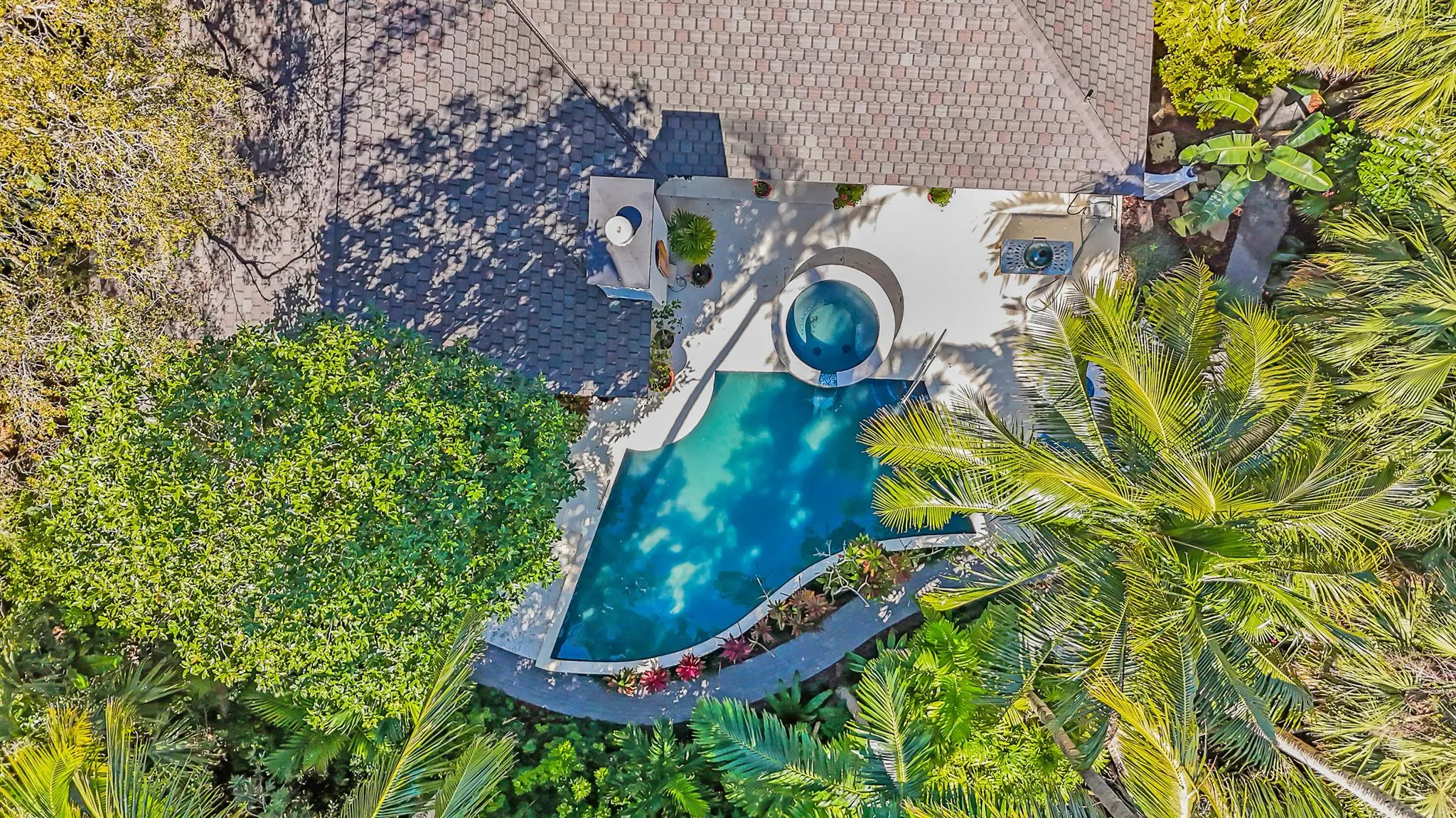 6000 Eagles Nest Drive
