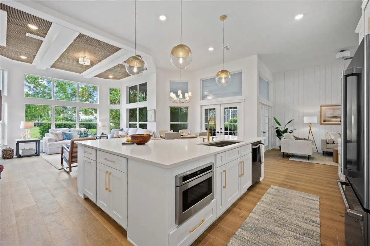 2221 SW Whitemarsh Way