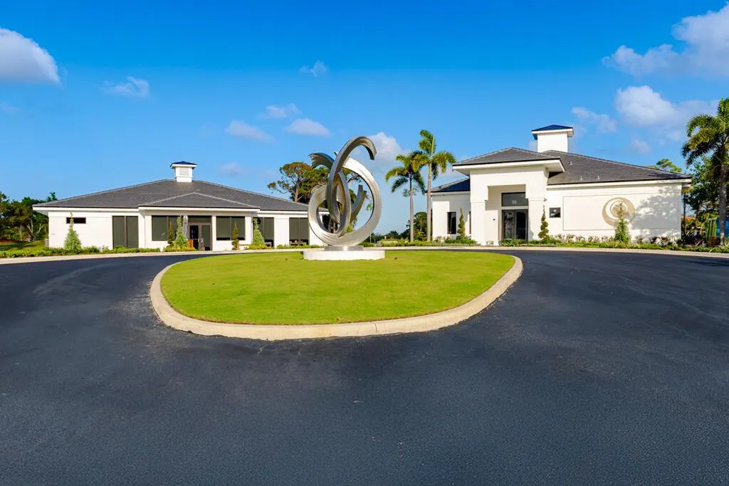 2381 SW Island Creek Trail