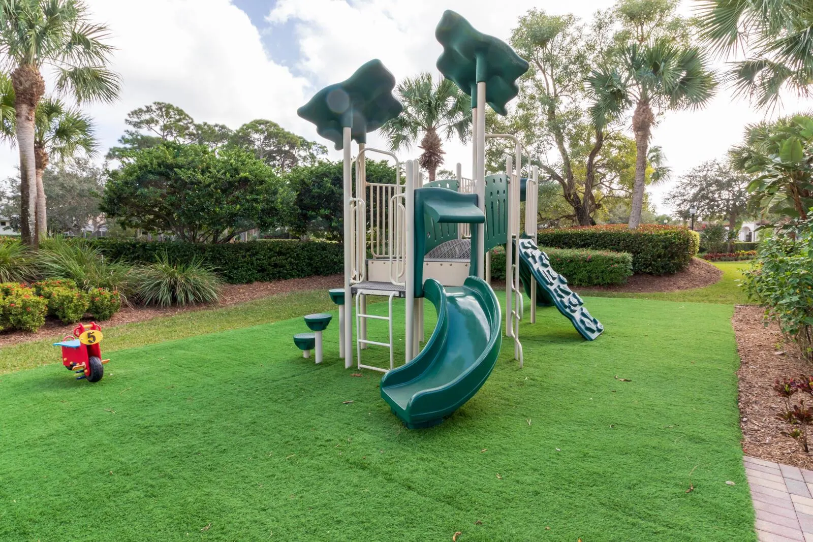 2381 SW Island Creek Trail