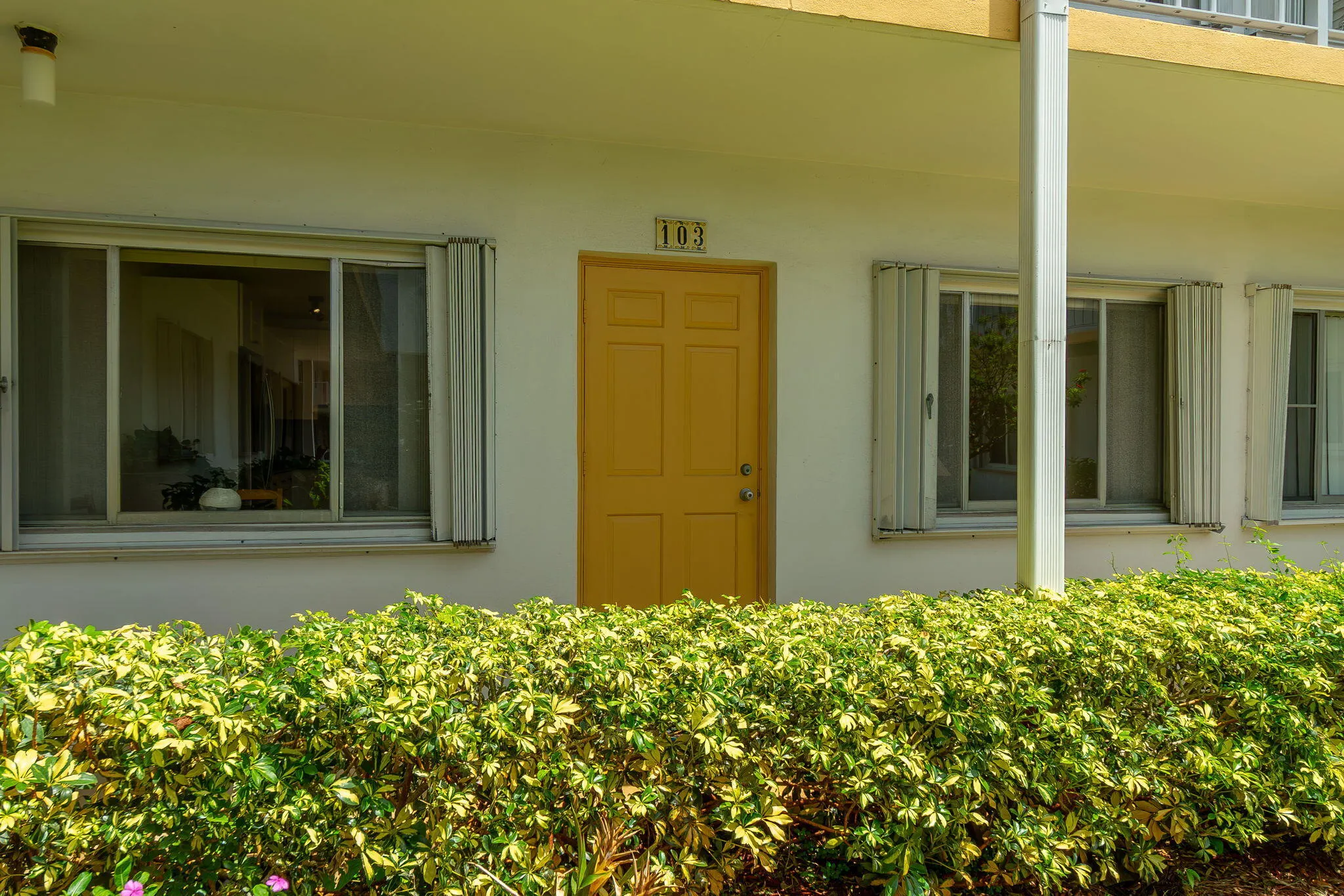 3000 Lake Osborne Drive, #103
