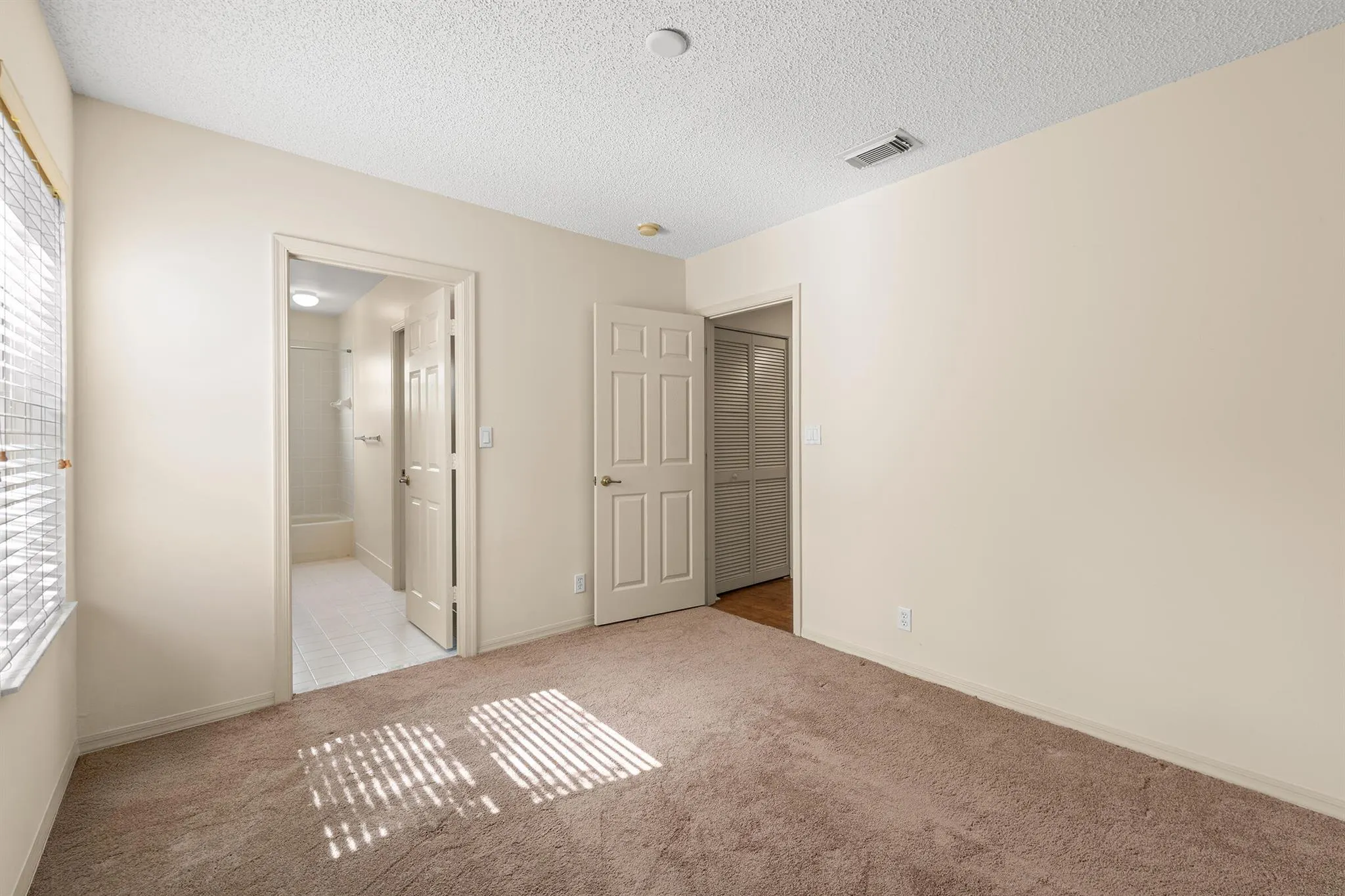 13810 Creston Place