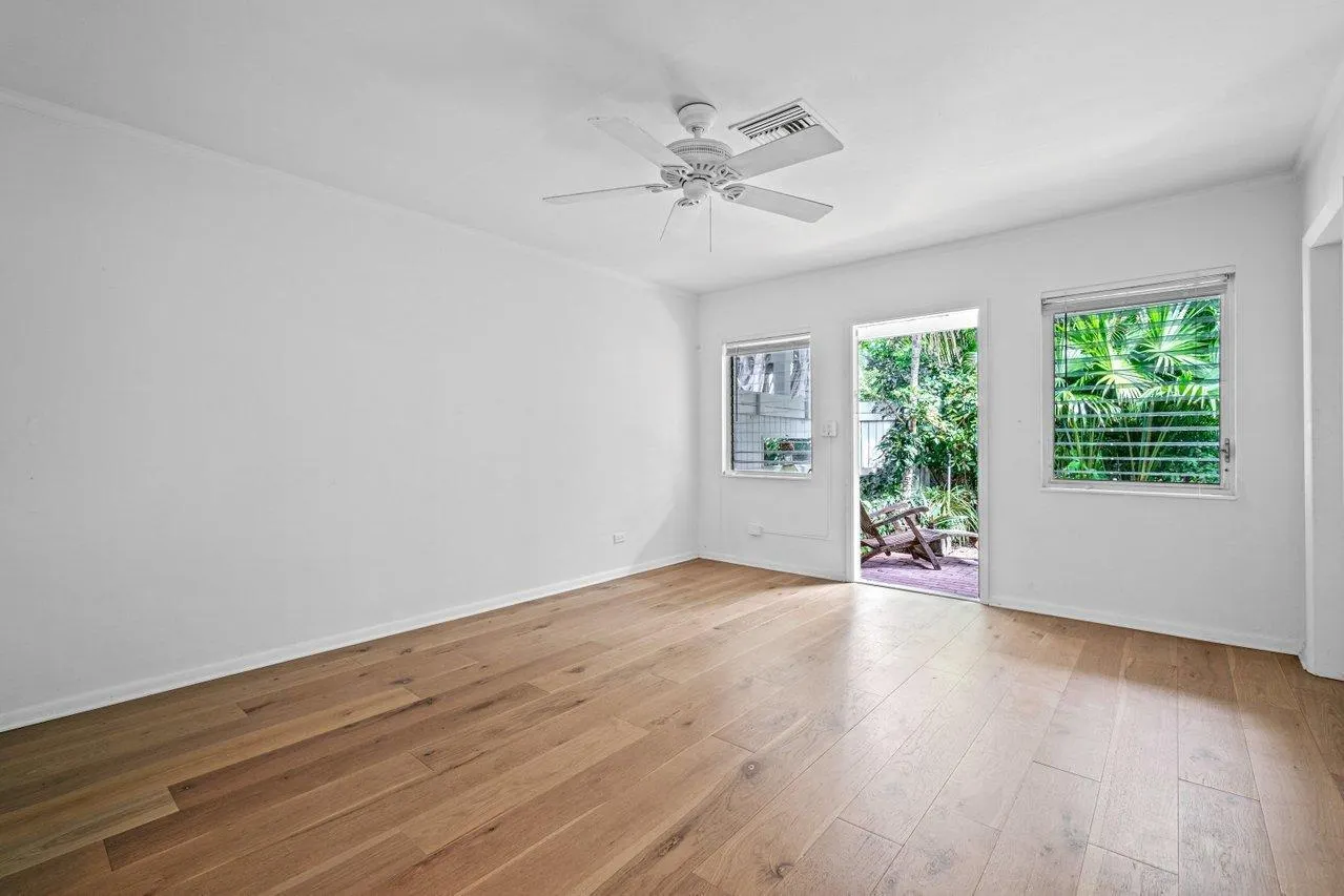 1225 George Bush 4 Boulevard, #4
